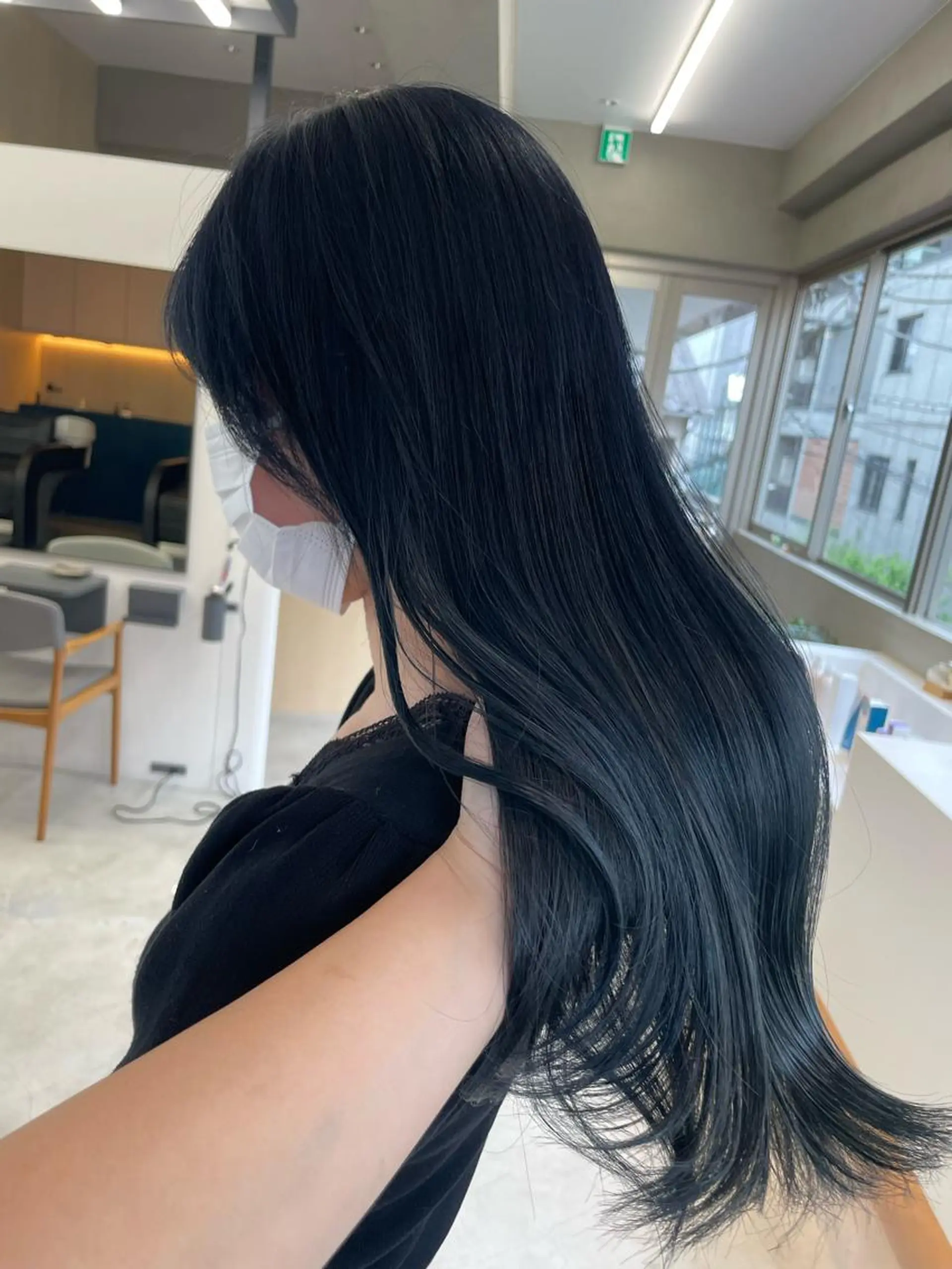 カラー 若月 あやかのヘアスタイル