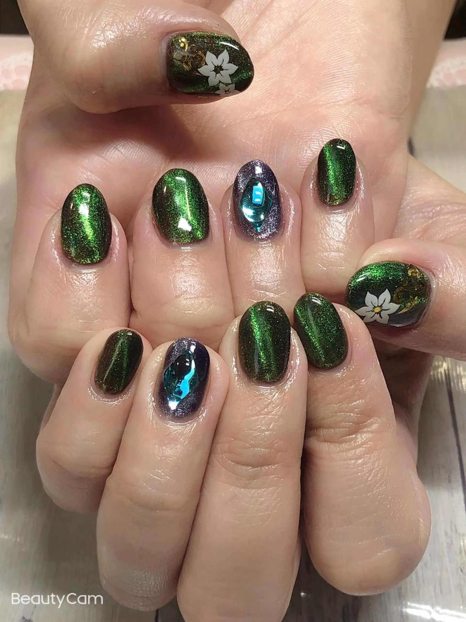 ネイル 💎Guarendo💎錦糸町店所属・✨アン ミユ✨のネイルデザイン