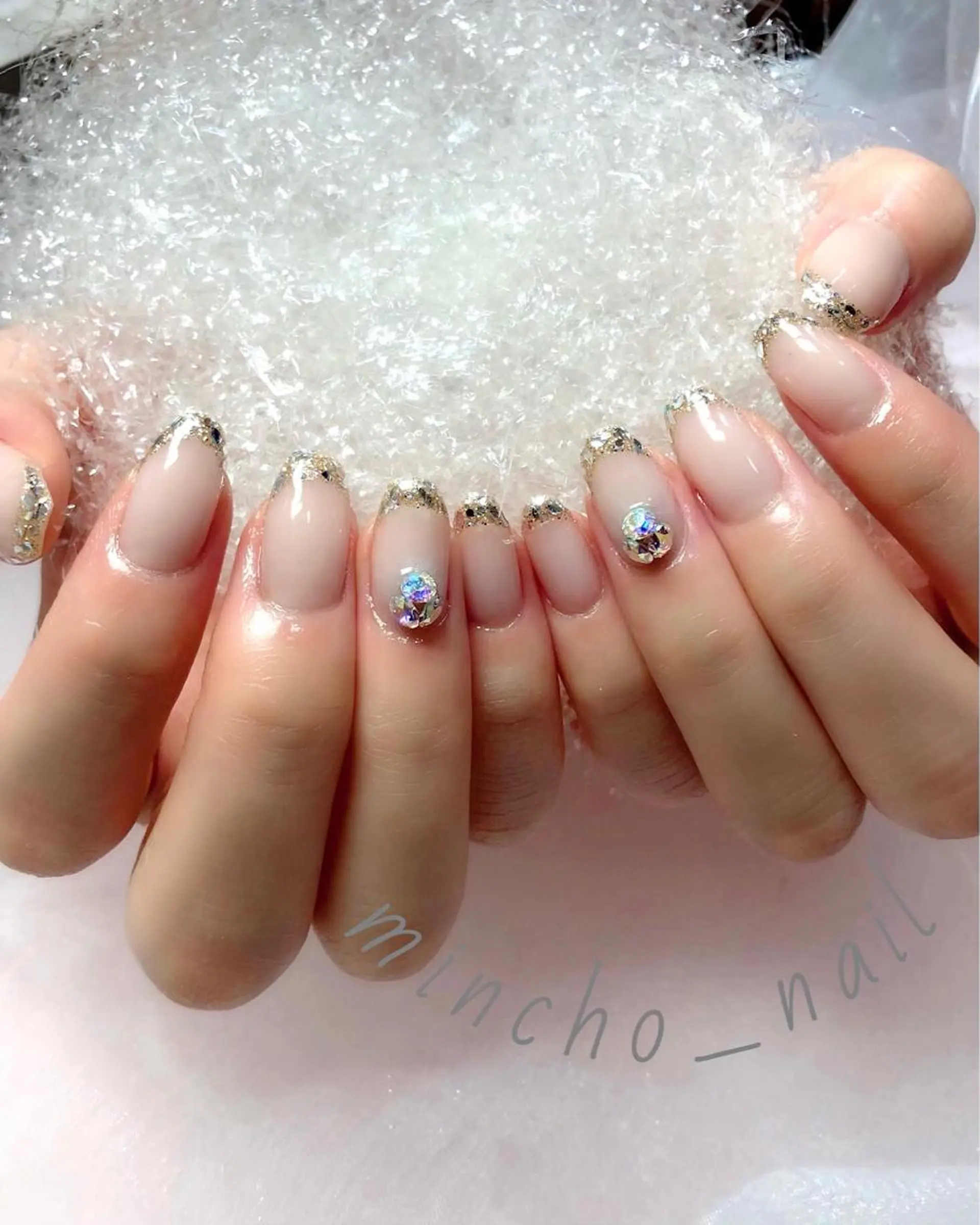 ネイル フレンチネイル ガラスフレンチ ストーンネイル 梅津 郁美のネイルデザイン