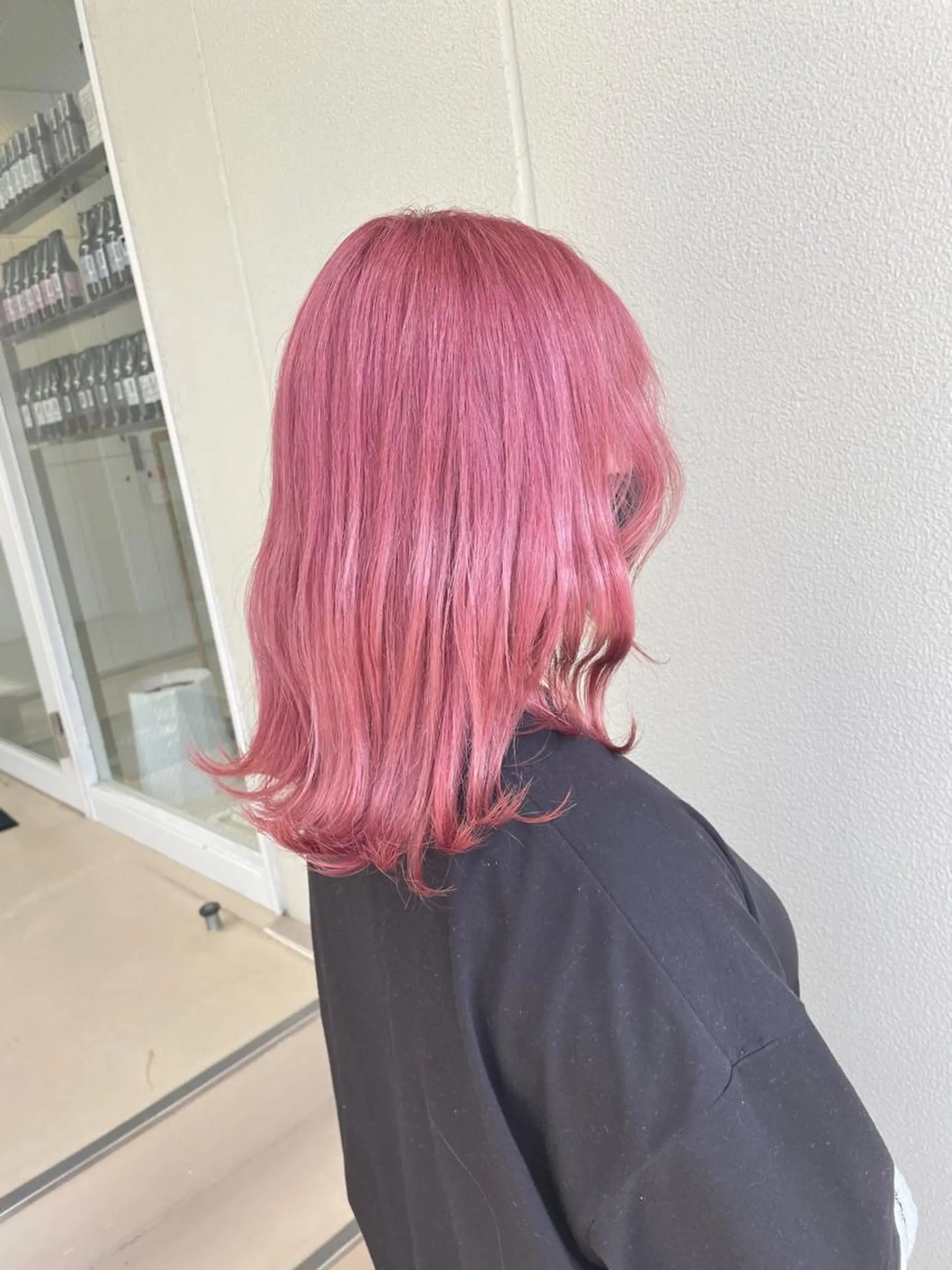 ロング カラー ヘアアレンジ アッシュ ピンクカラー ピンクアッシュ ヘアカラー トリートメント ヘッドスパ ヘアセット 艶髪✨寒色カラー✨ 翁長孝輔のヘアスタイル