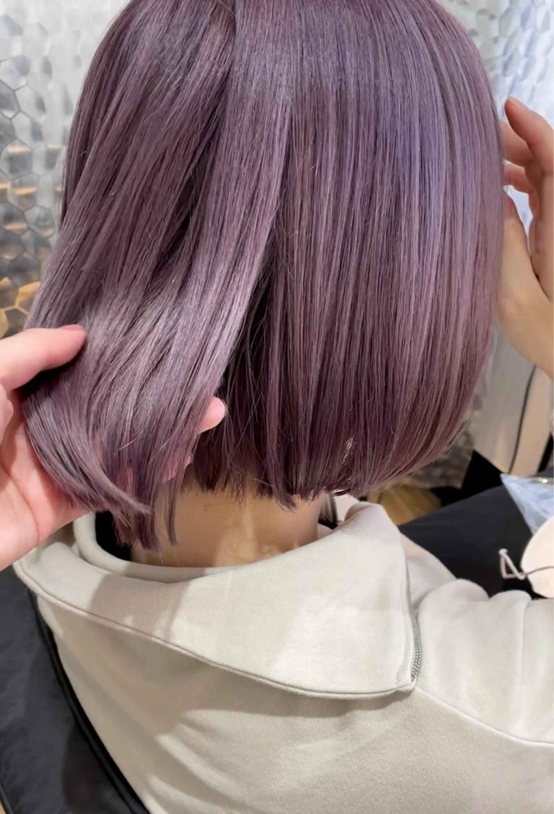 ショート カラー ネイル 𝗺𝗶𝗸𝘂♡ 似合わせ🎀のヘアスタイル