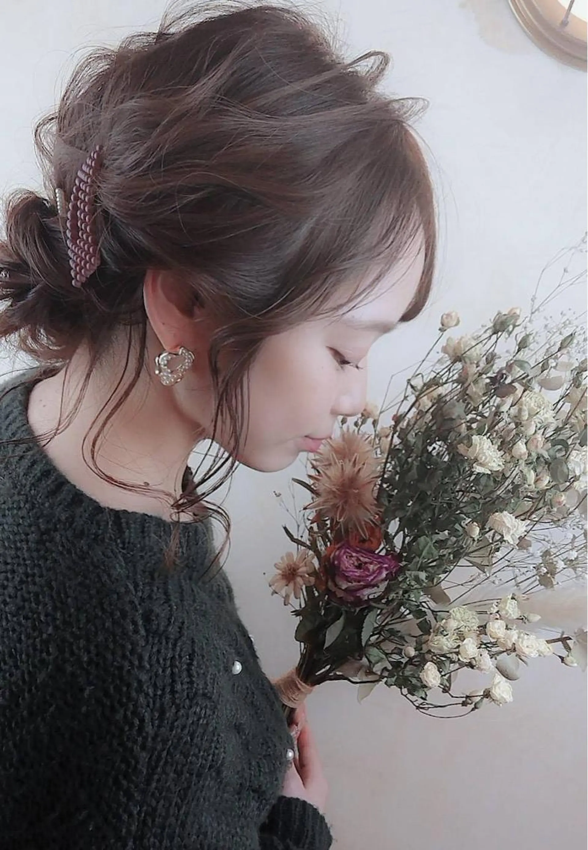 セミロング カレンダー 弁天町Tomoのヘアスタイル