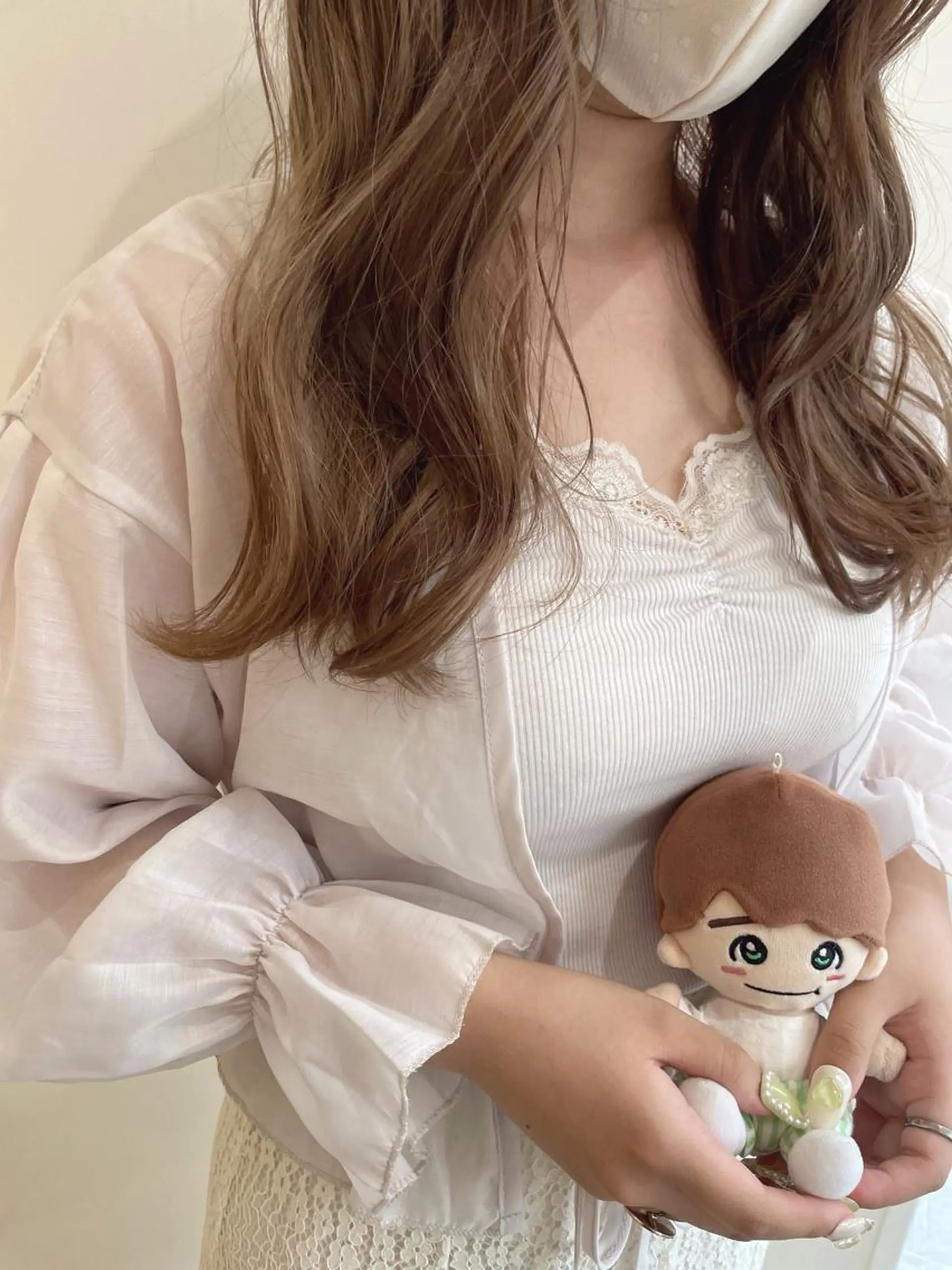 ロング カラー グレージュ ハイトーンカラー ハイトーングレージュ Rina  のヘアスタイル