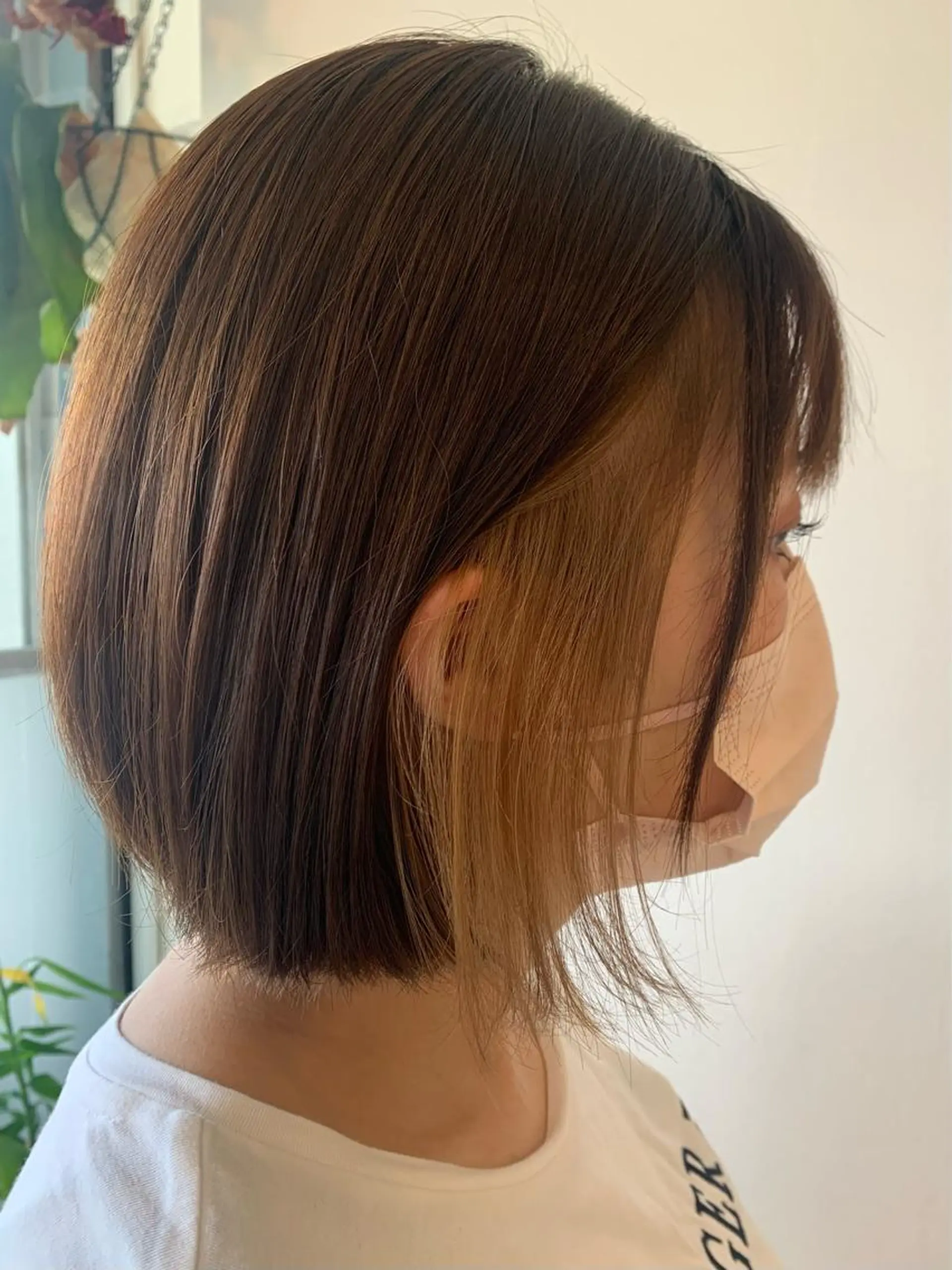 ショート カット ヘアカラー milis 知崎春奈のヘアスタイル
