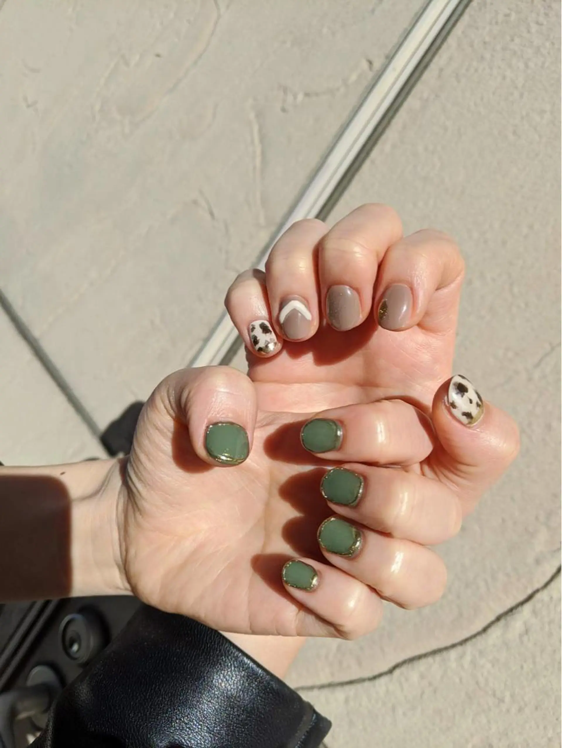 ショート ネイル ニュアンスネイル ハンドネイル yuri kaのネイルデザイン