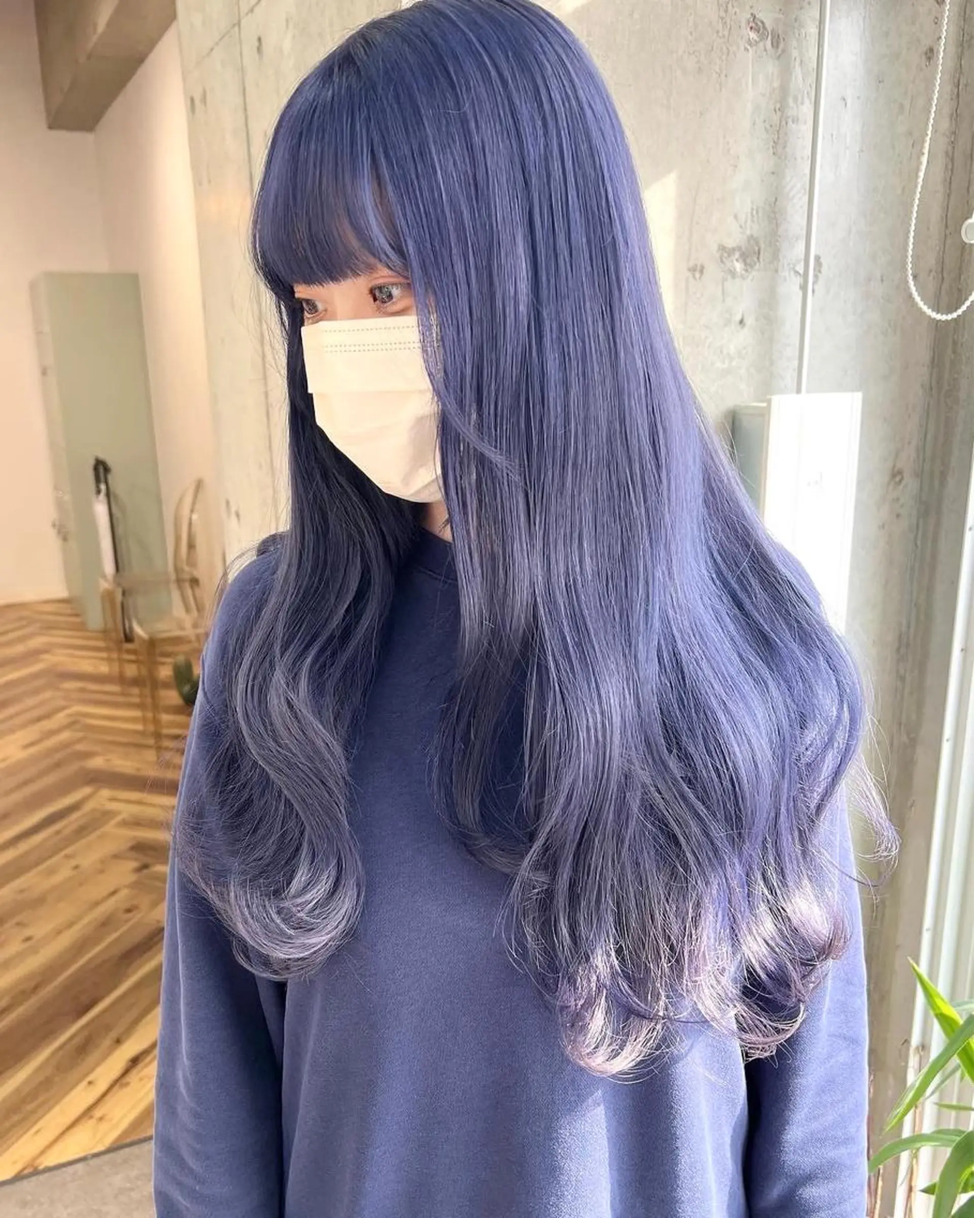 ロング カラー バレイヤージュ ブリーチ ブルーカラー ケアブリーチ ハイライトカラー ヘアカラー トリートメント lani ブリーチ /ダブルカラーのヘアスタイル