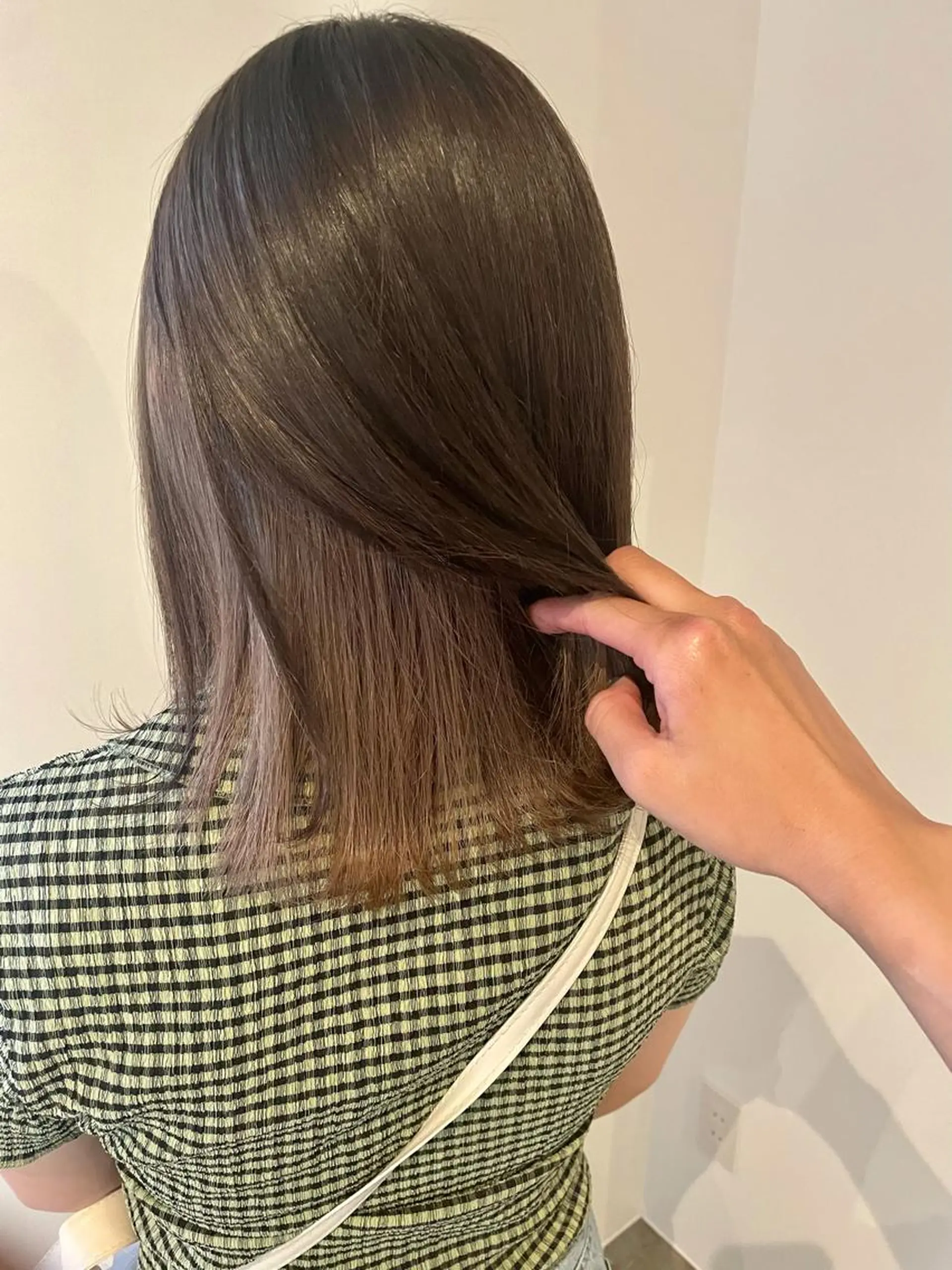 ミディアム カラー 透明感カラー グレージュ ラベンダーカラー ラベンダーグレージュ ラベンダーグレー ヘアカラー 中目黒🌼 🌼ハナのヘアスタイル