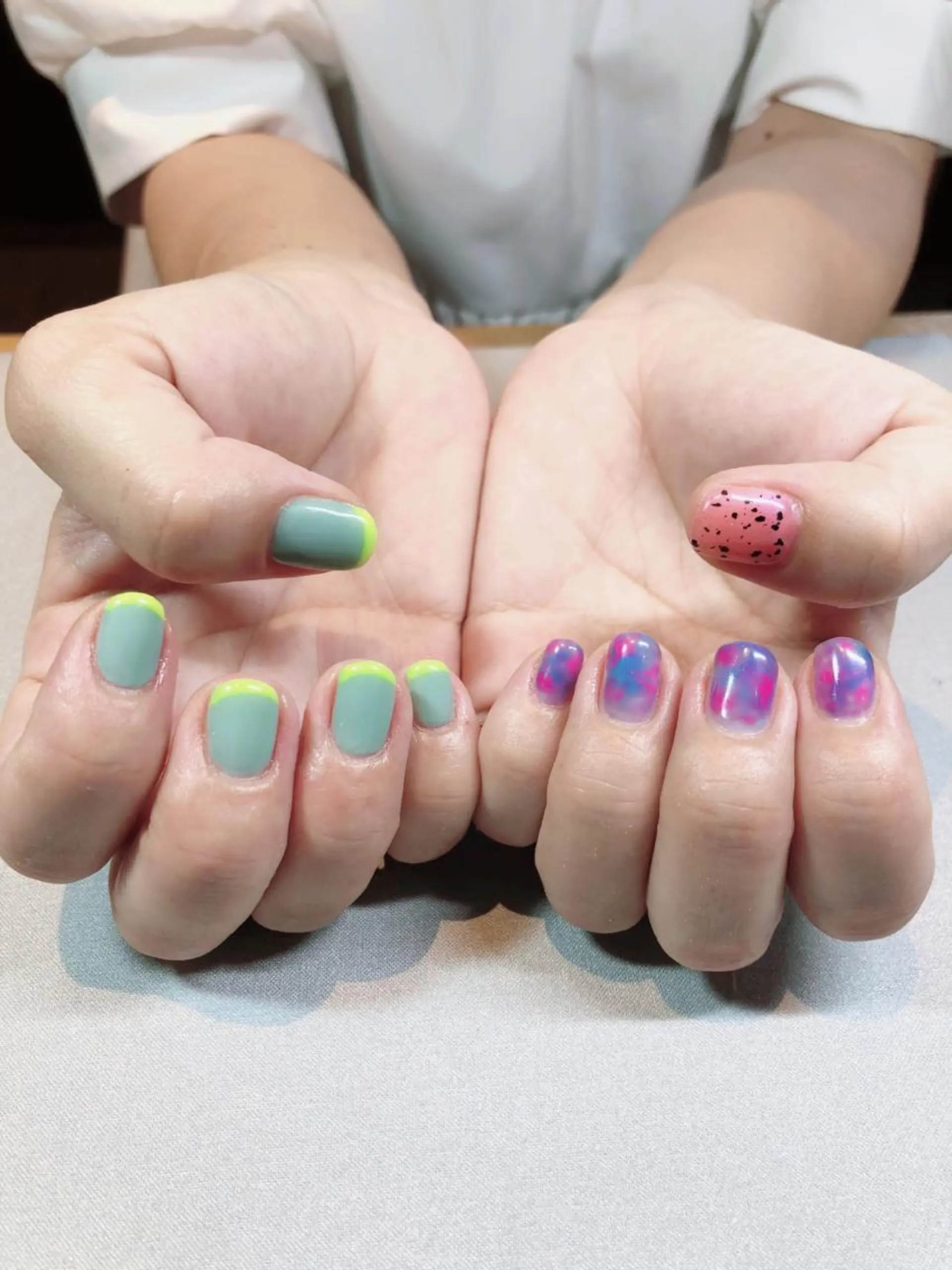 ネイル iiloo aromaworksのネイルデザイン