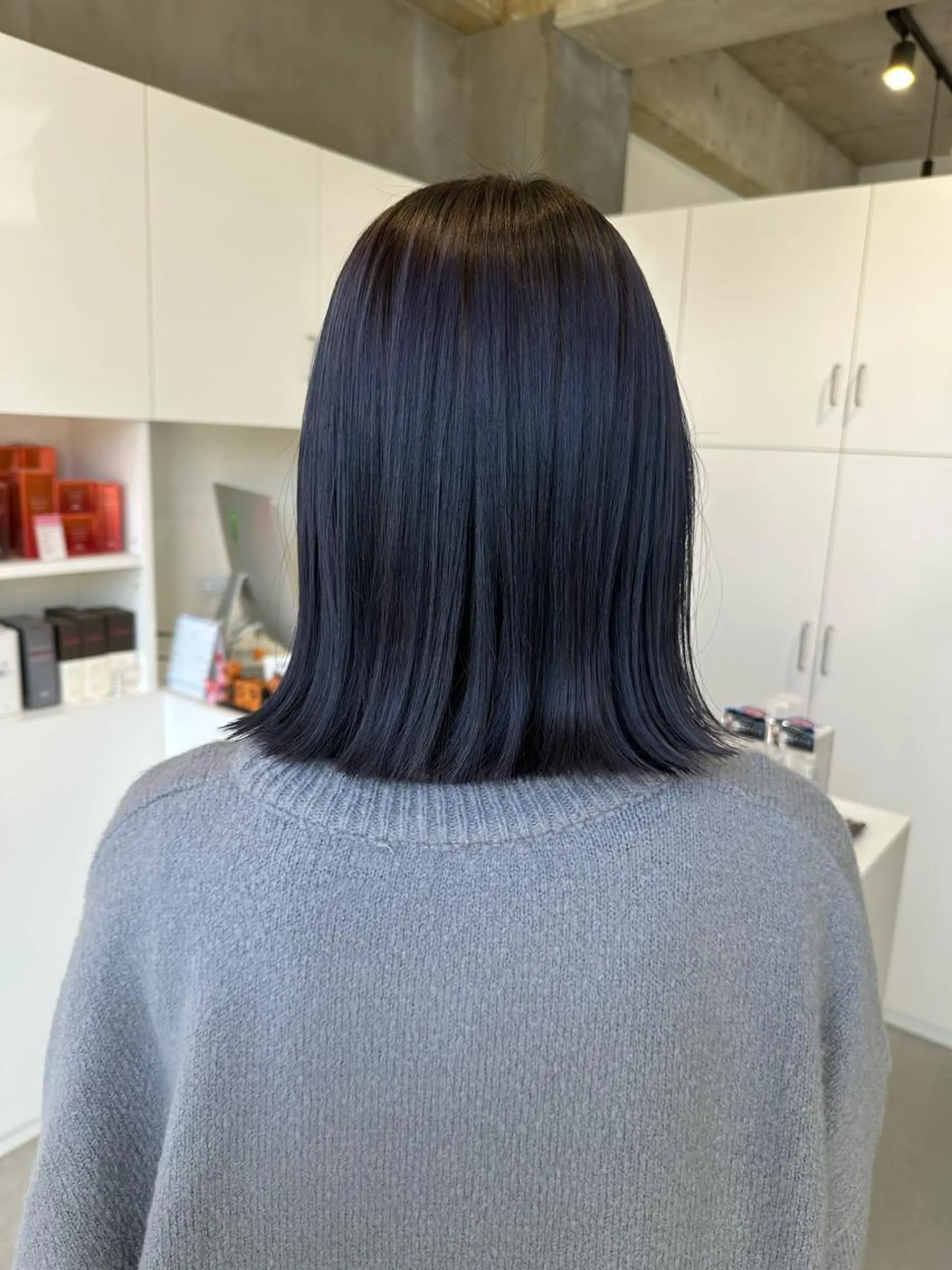 ミディアム カラー パープルカラー カイリ /レイヤーカットのヘアスタイル