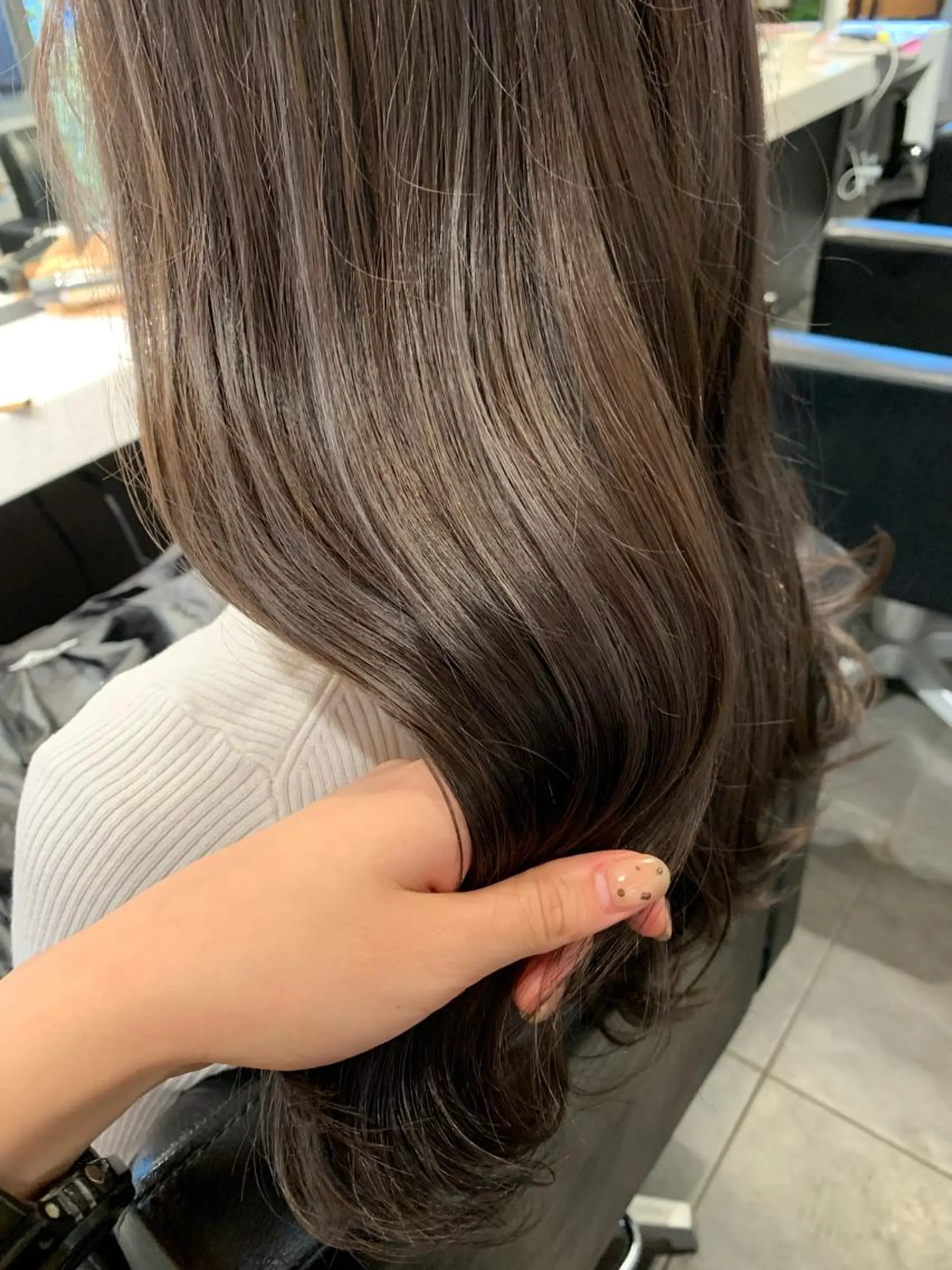 ロング カラー ヘアカラー トリートメント アンニュイヘア🪽 ayumiのヘアスタイル