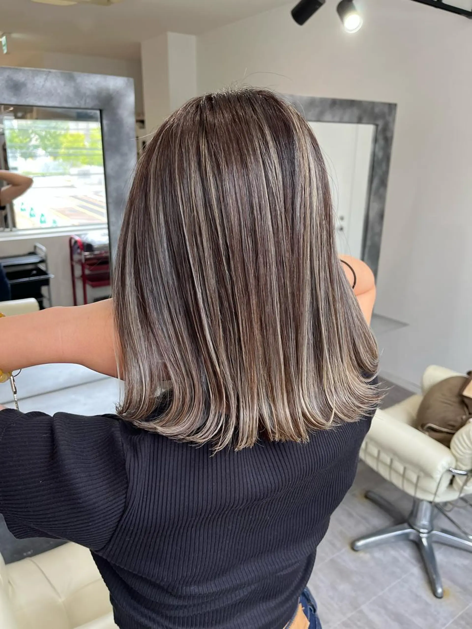 ミディアム hair make huit8所属・ハイライト&ブリーチ 💇🏼‍♀MAHOのヘアスタイル