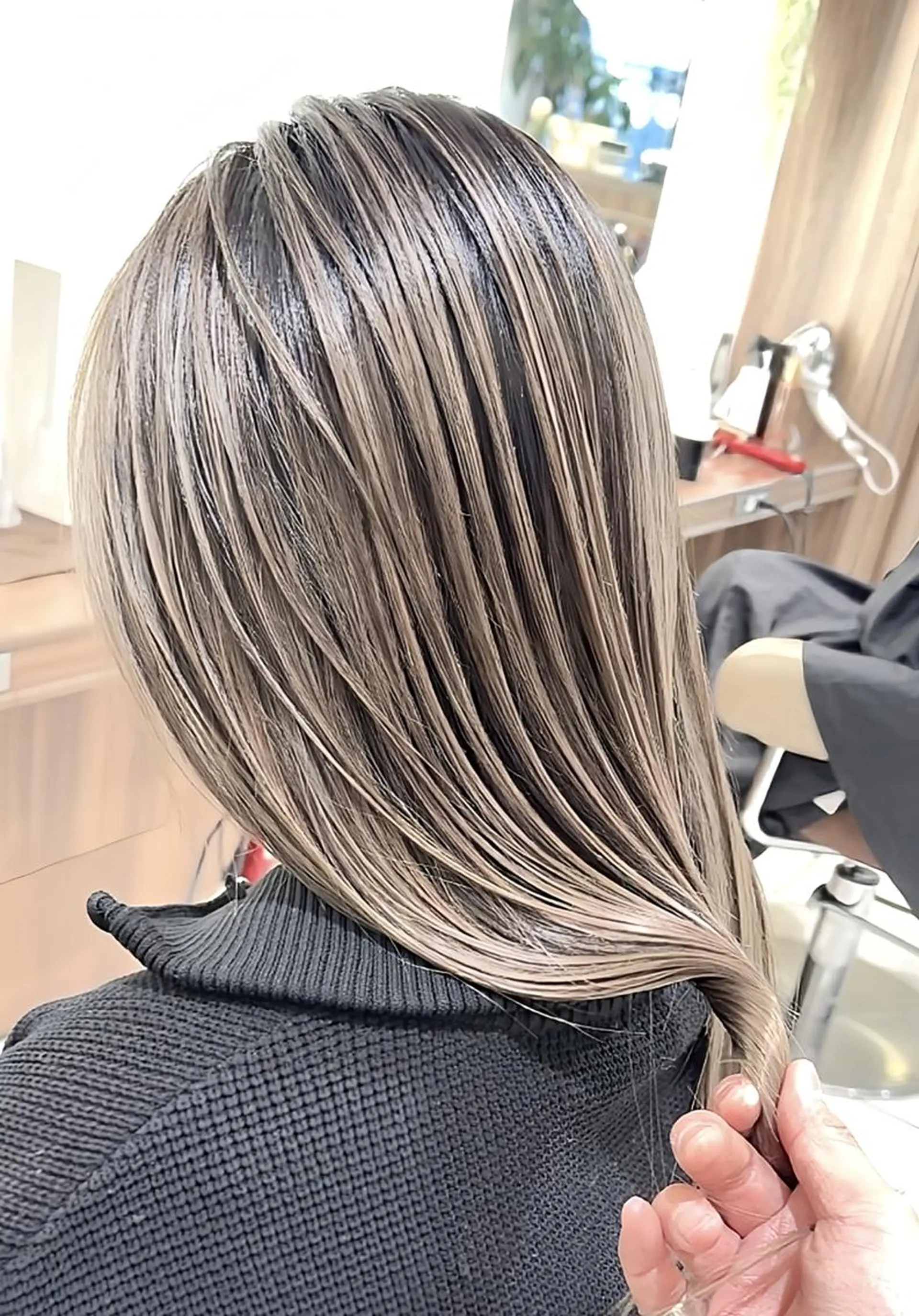 セミロング カラー バレイヤージュ 髪質改善 レイヤーカット ヘアカラー トリートメント 大宮/バレイヤージュ 髪質改善/澤田隆誠のヘアスタイル