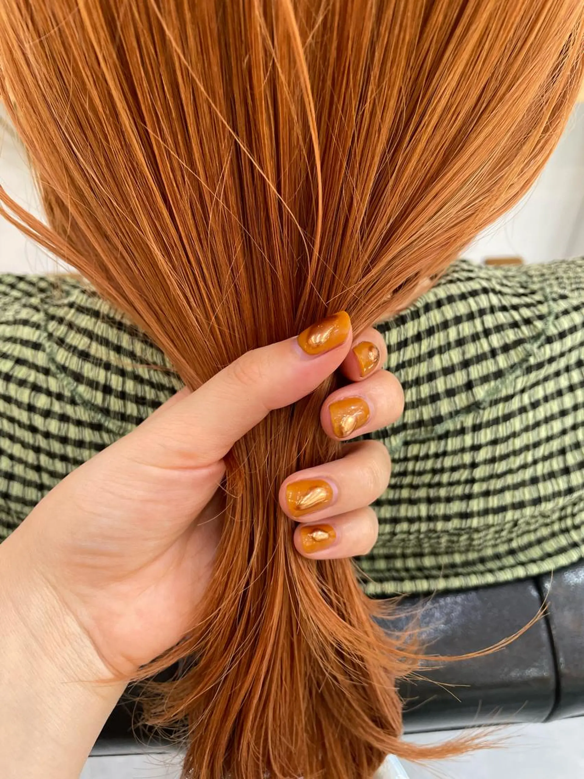 セミロング カラー 高梨 菜々のヘアスタイル