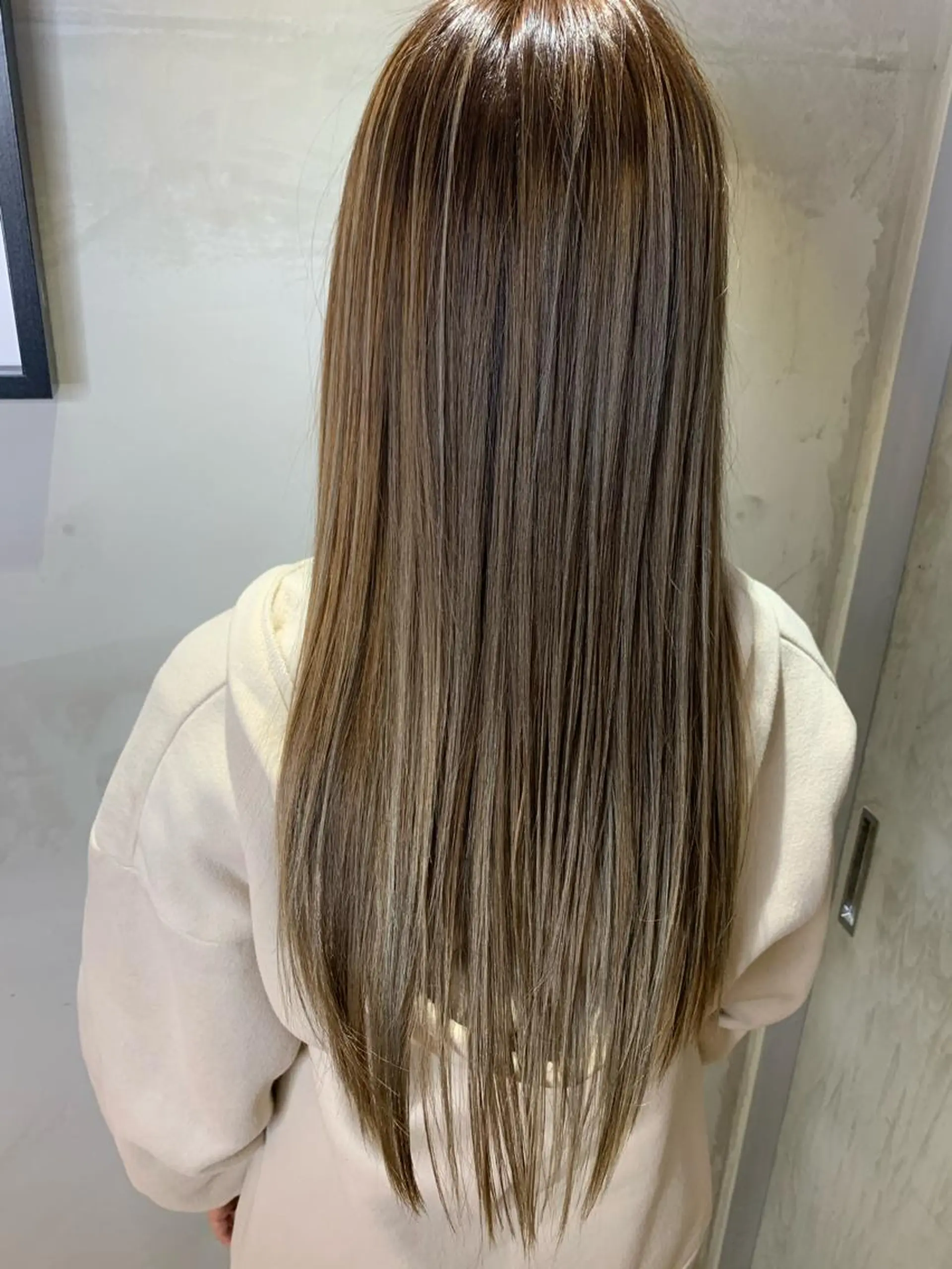 ロング ハイライト 縮毛矯正 トリートメント 佐藤/本物志向の 髪質改善サロンのヘアスタイル