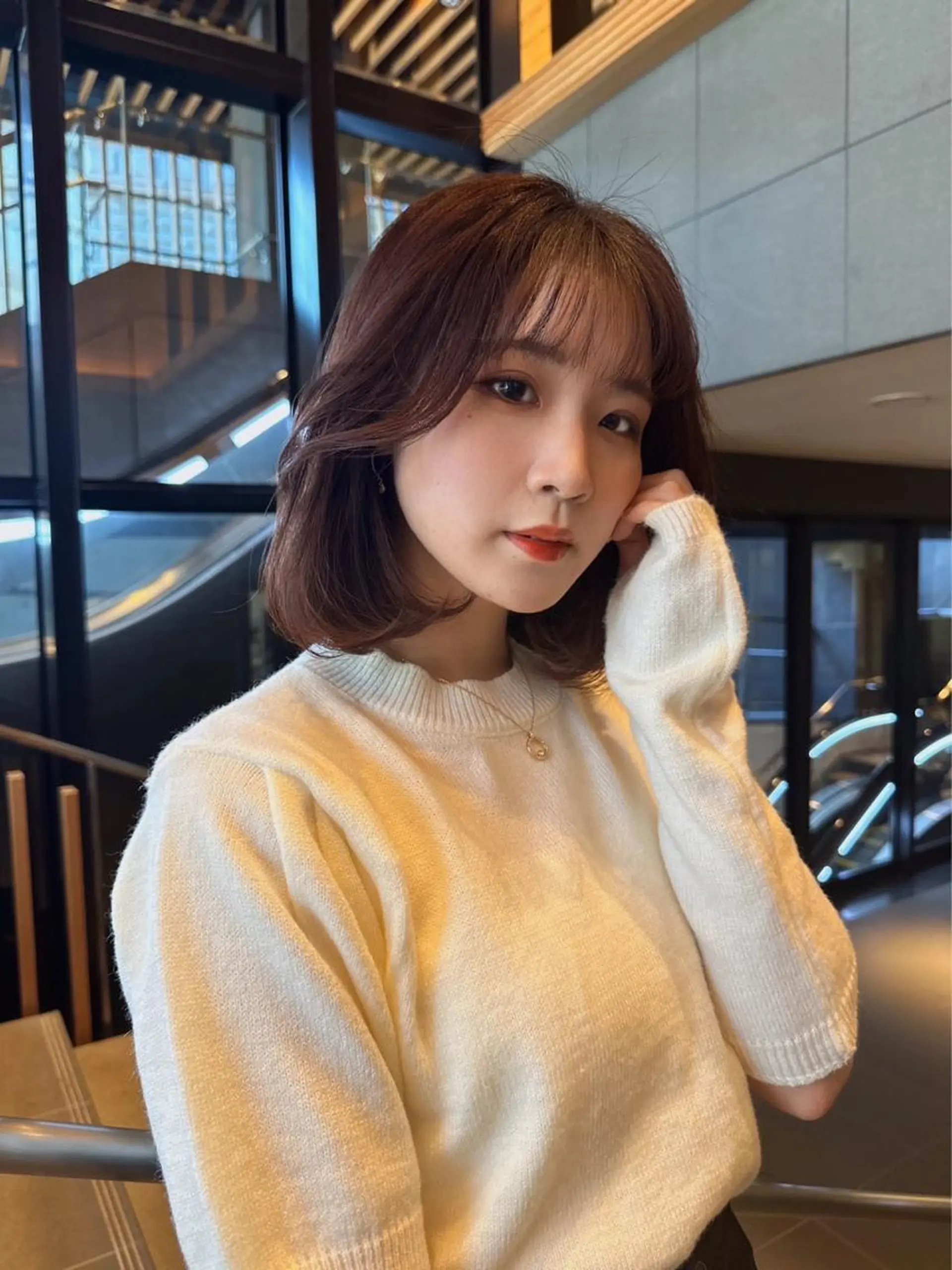 ミディアム 艶カラー/アイドル 前髪/内藤　輝のヘアスタイル