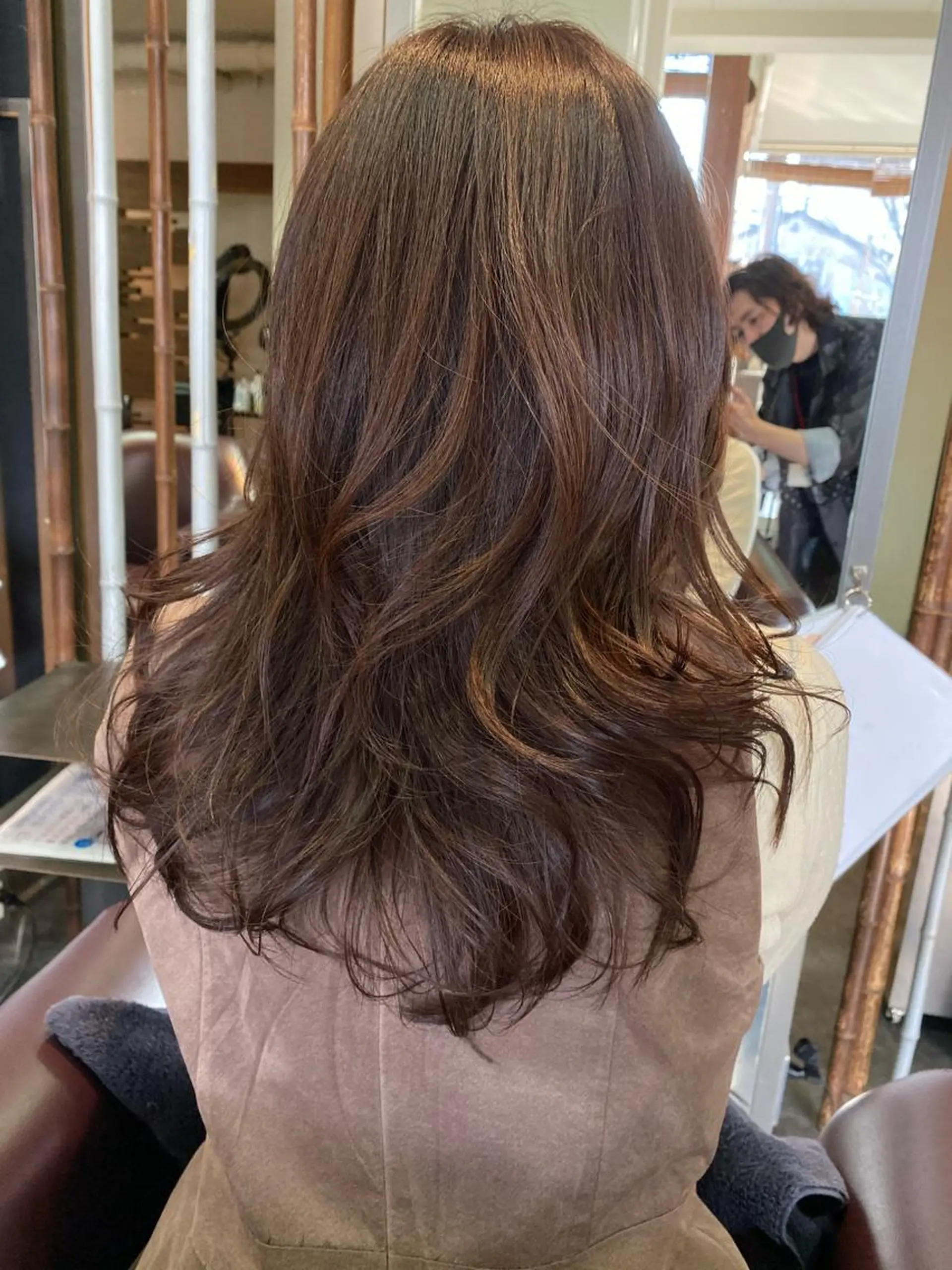 セミロング セミロングパーマ カット ヘアカラー reFREO所属・ダメージレスカラー 髪質改善reFREOのヘアスタイル