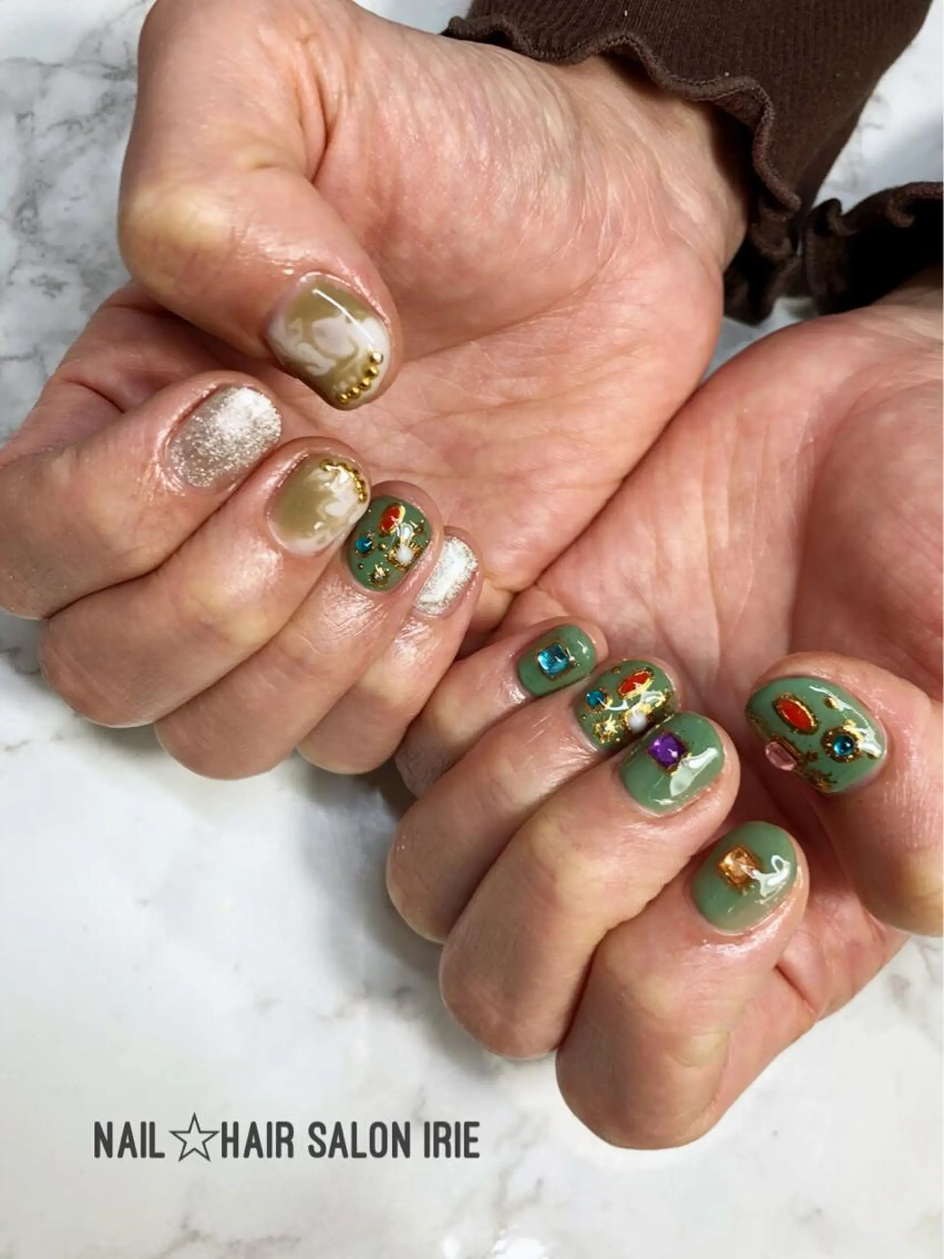 ネイル Hair salon Irie所属・與儀 知佳のネイルデザイン