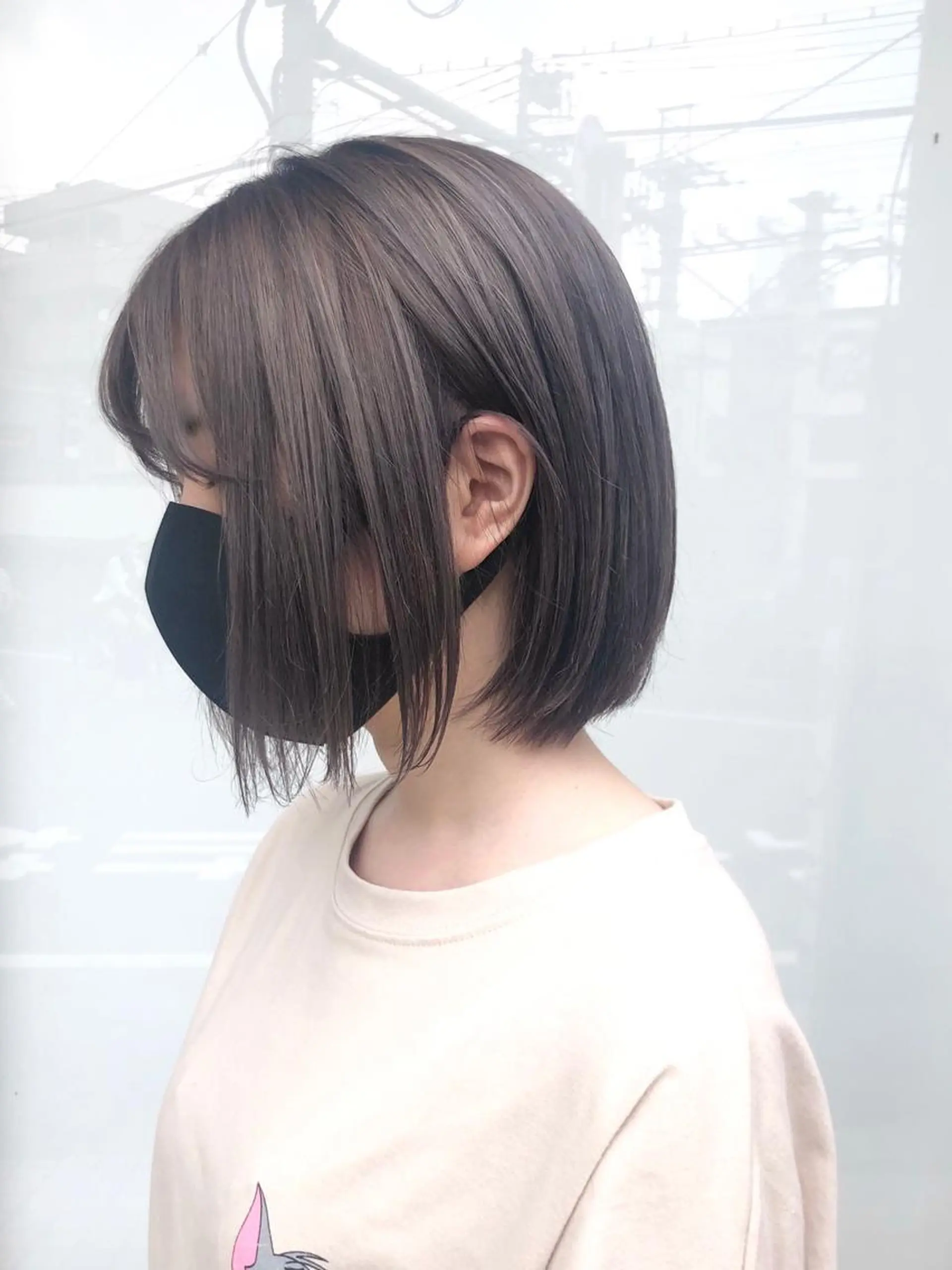 ミディアム カラー シルバー HOLON池袋所属・ウルフカット ハッシュカット/七海のヘアスタイル