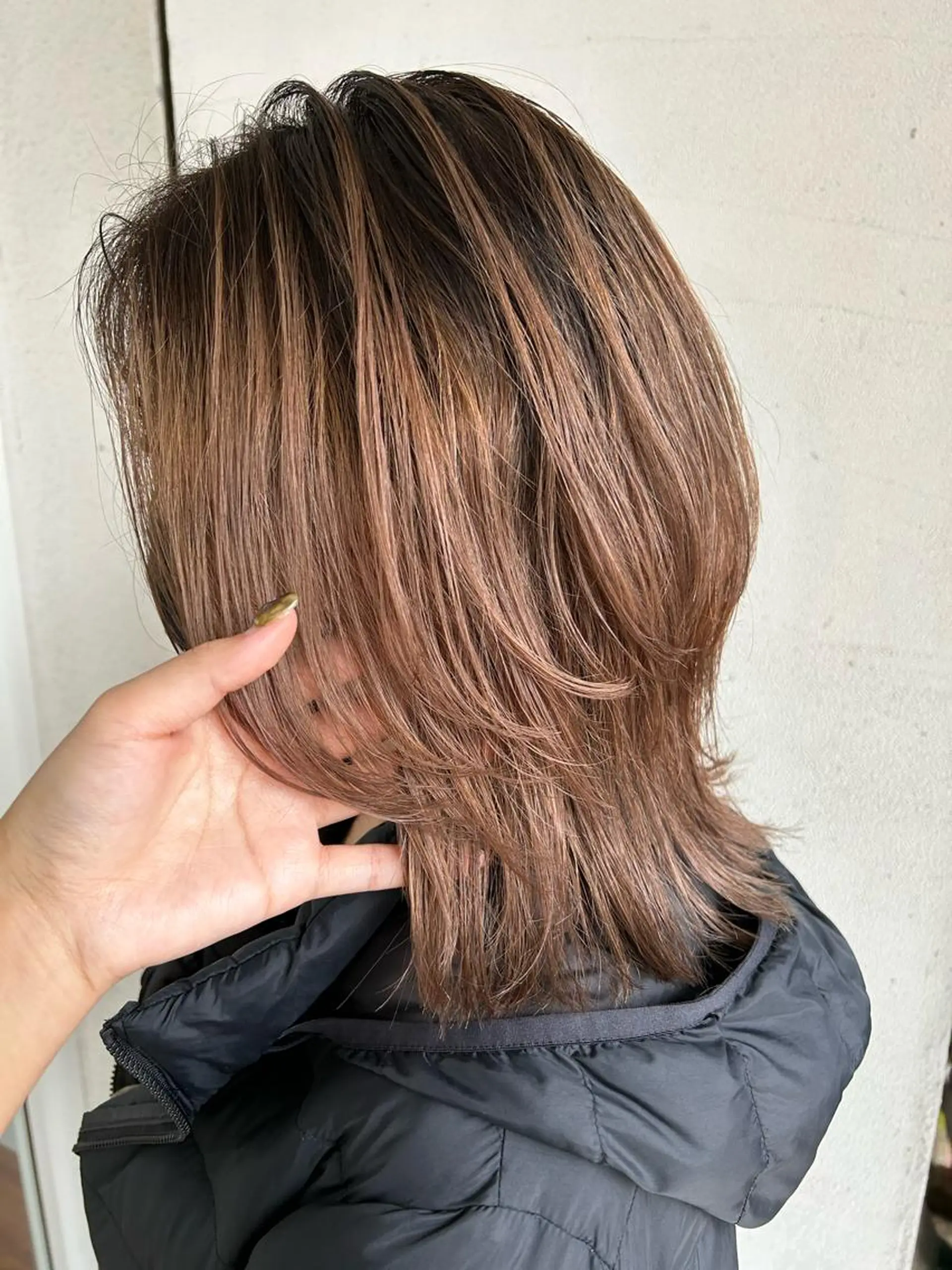 ミディアム カラー Chihiro .のヘアスタイル