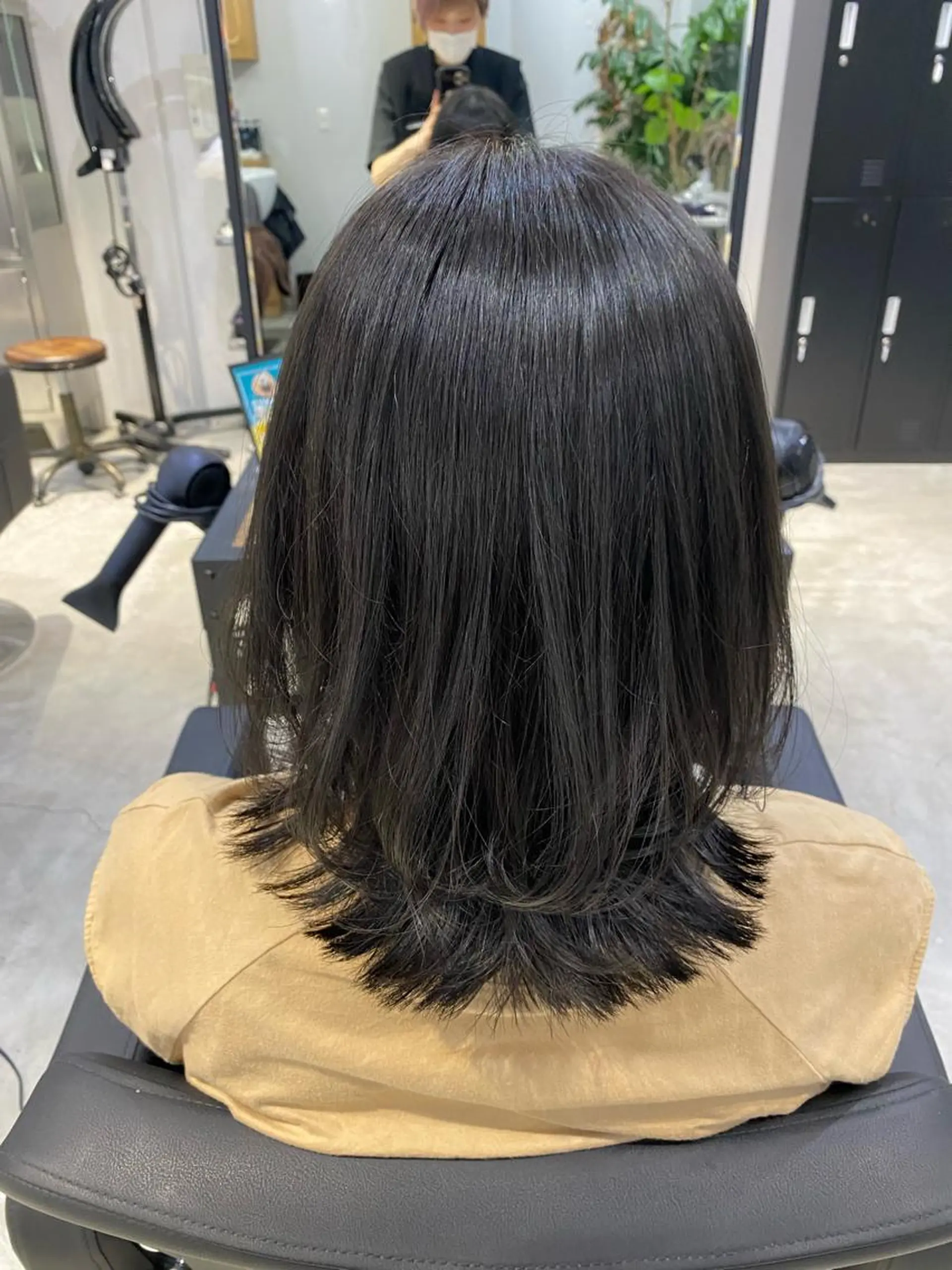 ミディアム カラー アッシュ アッシュグレー ベージュカラー ブルーカラー 中西 きょうかのヘアスタイル