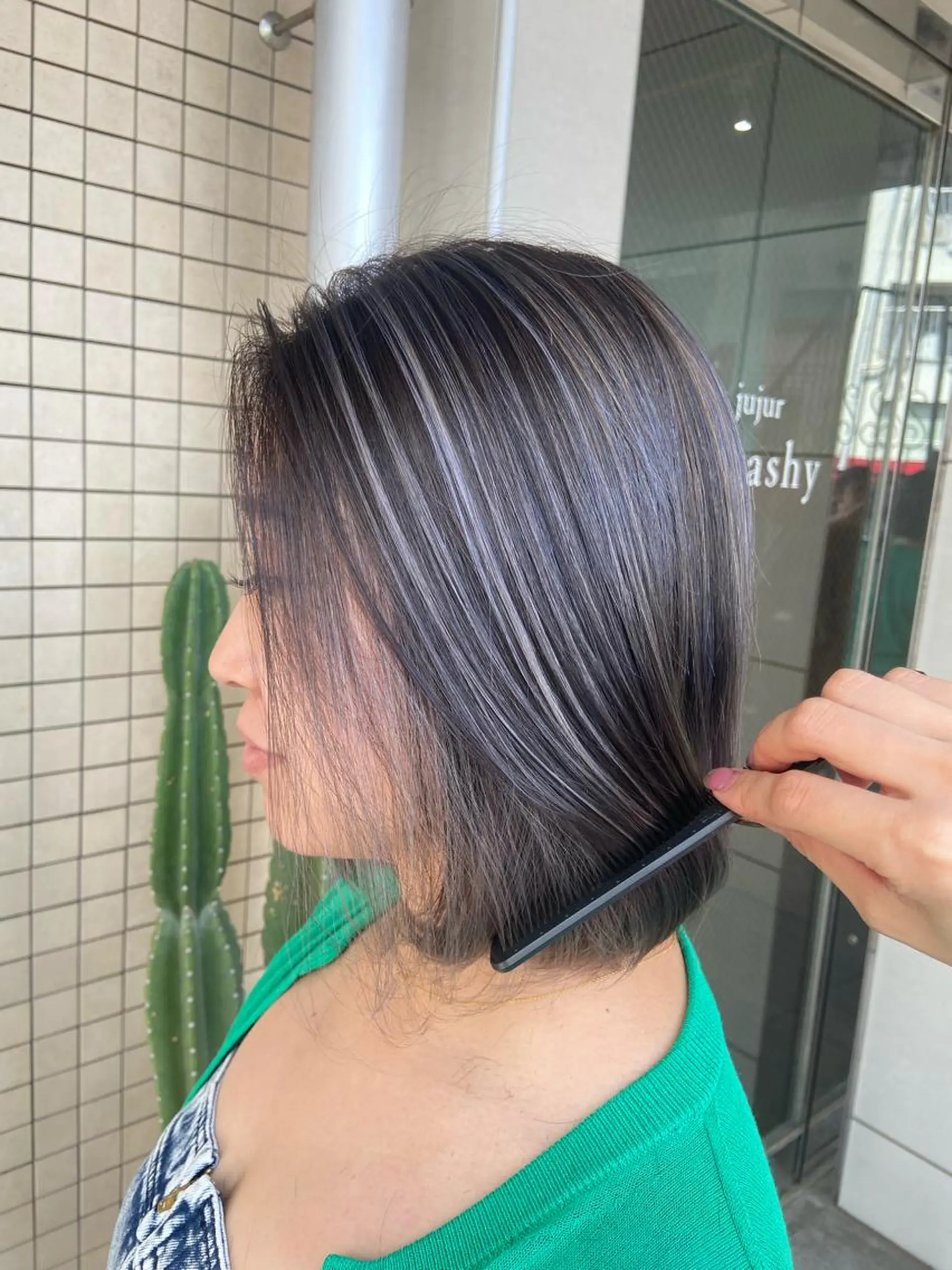 ショート カラー バレイヤージュ レイヤーカット ヘアカラー トリートメント 🧸プルエクステ❤︎ ネイルKAO🧸のヘアスタイル