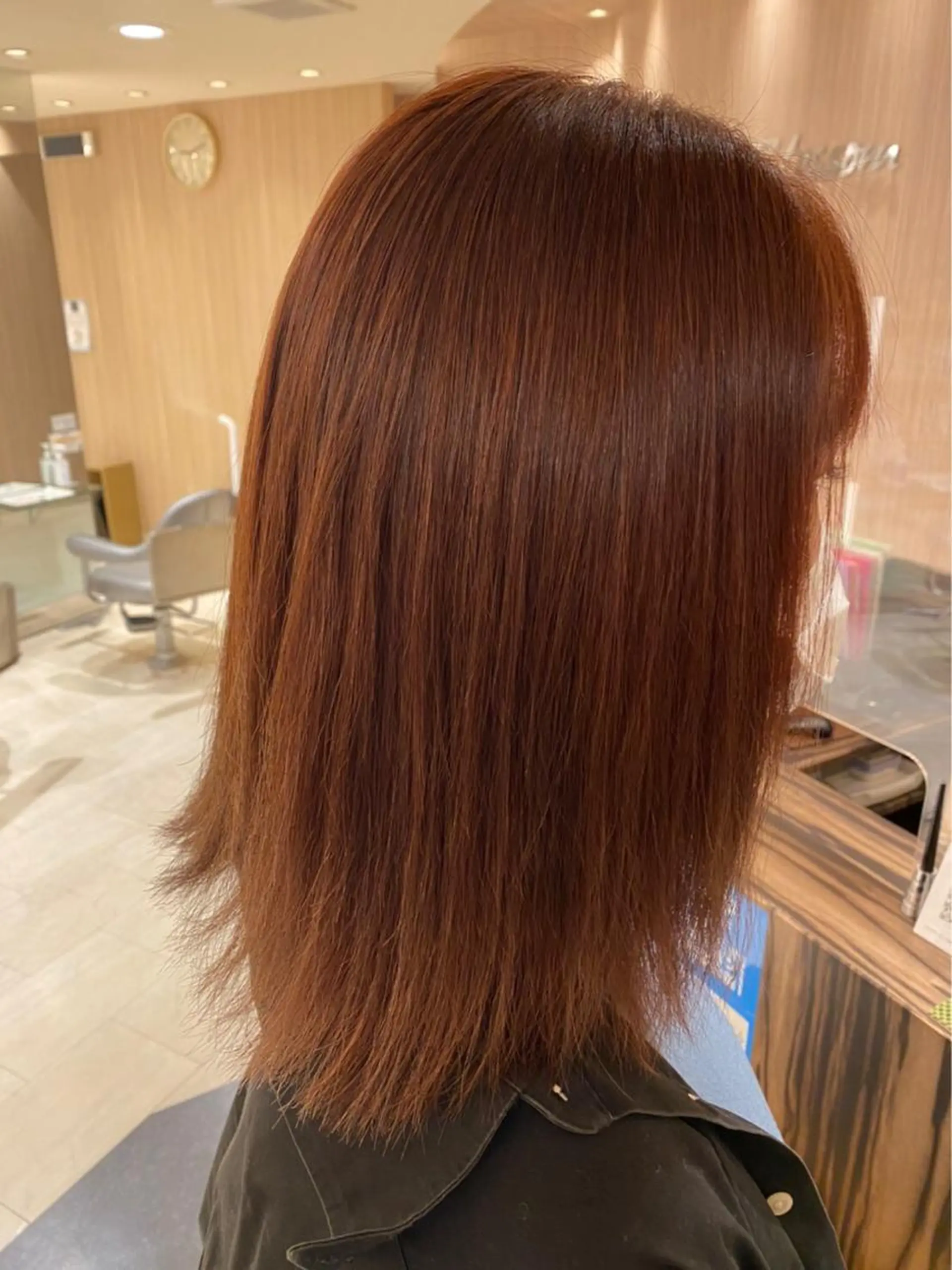 セミロング カラー 美髪矯正/髪質改善/ 艶髪🤍伊藤梨紗のヘアスタイル