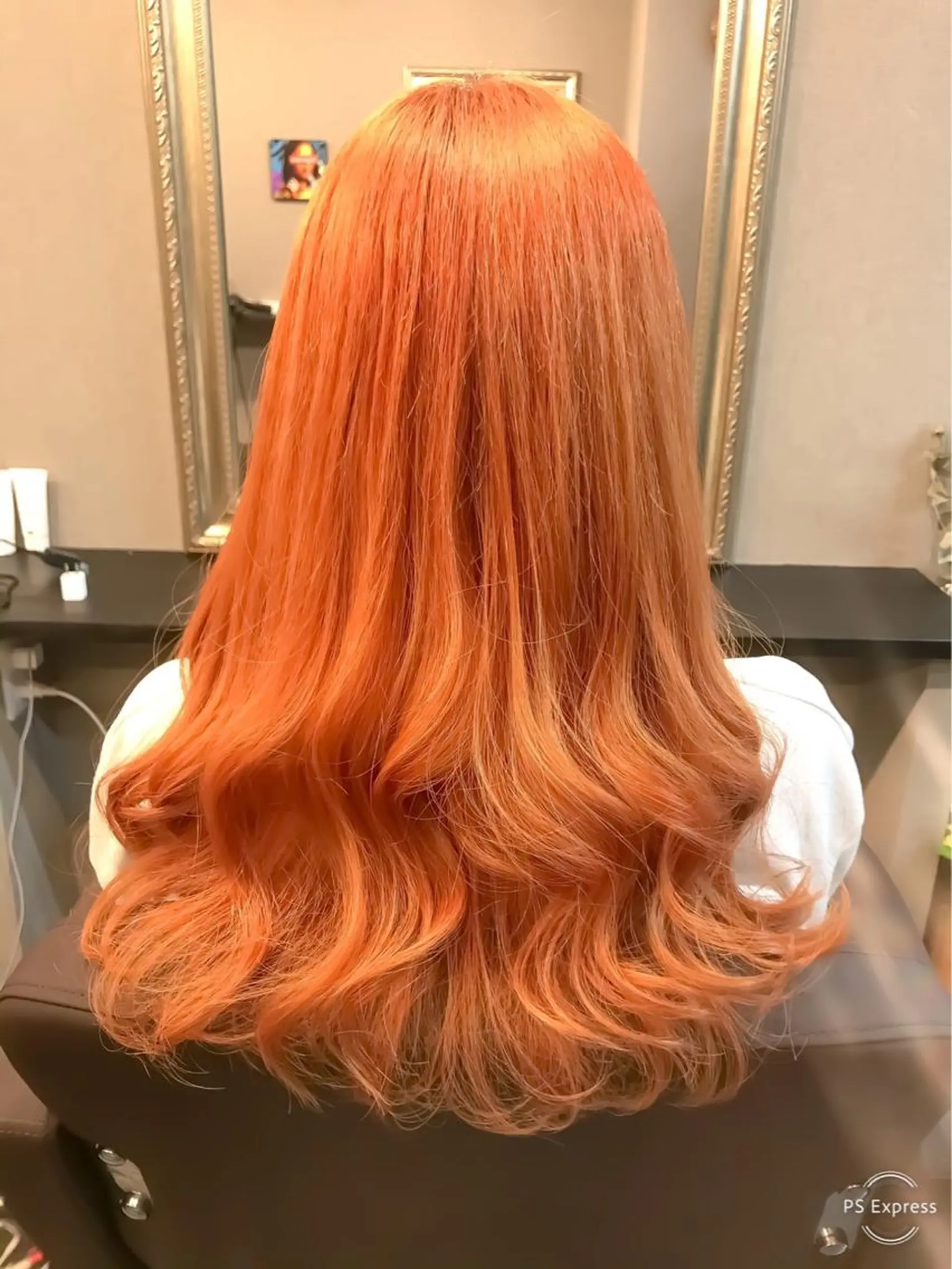セミロング アッシュ ハイライト レイヤーカット ヘアカラー Selene hair OSAKAのヘアスタイル