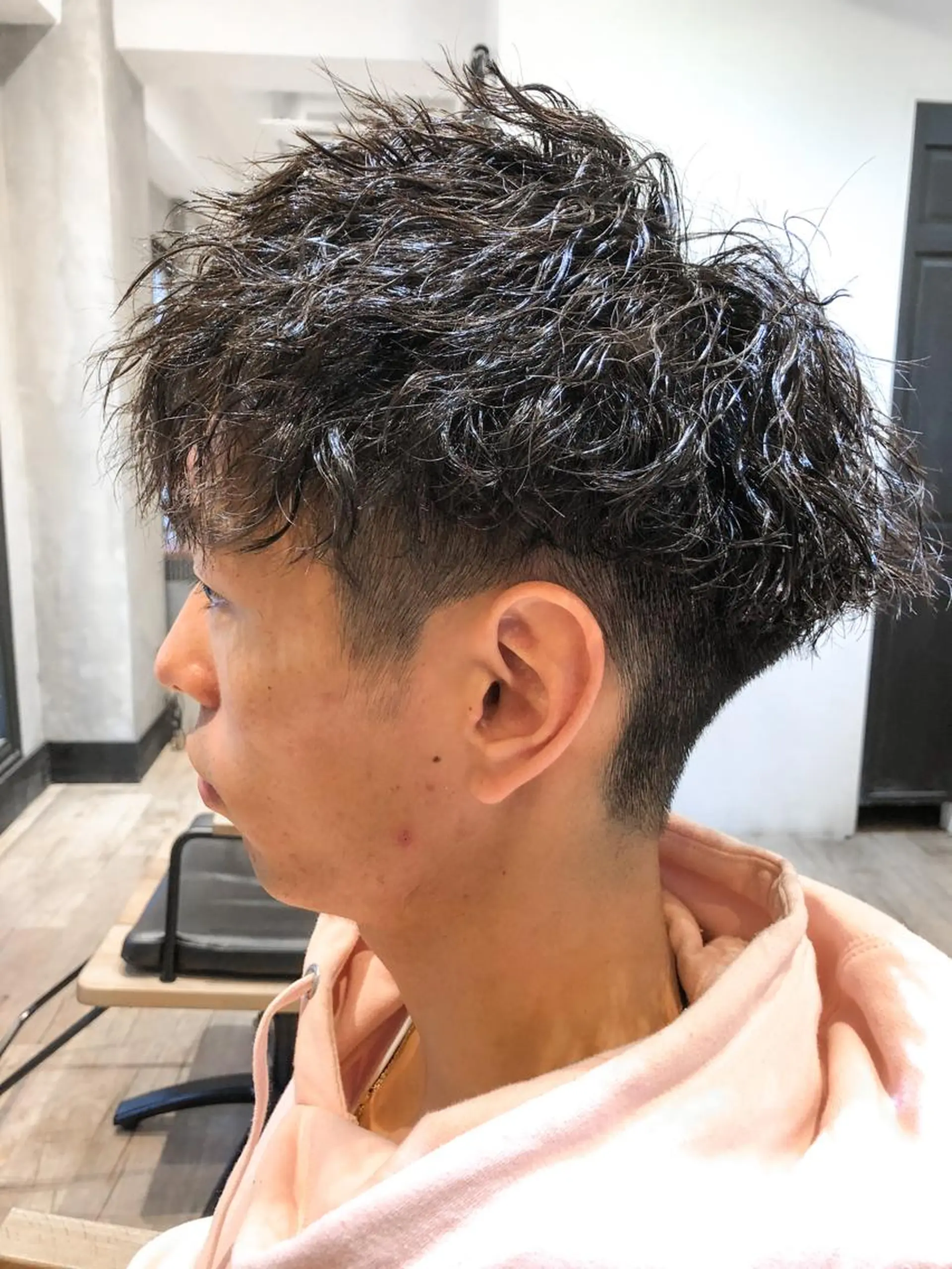 ショート パーマ メンズ メンズパーマ ツイストスパイラルパーマ スパイラルパーマ カット パーマ トリートメント ヘアセット amie高崎所属・高崎メンズパーマ 髪質改善TAKEのヘアスタイル