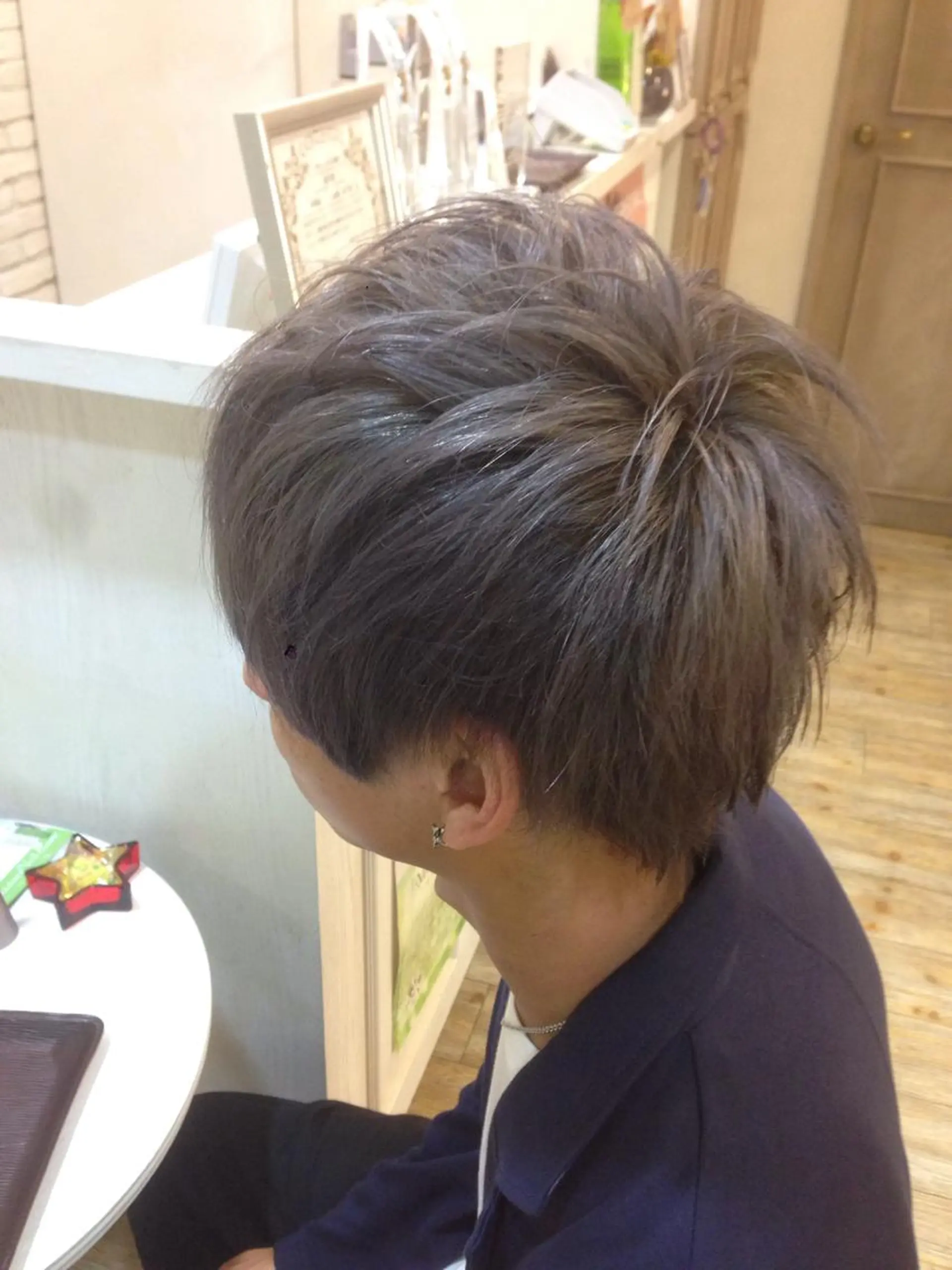 カラー メンズ メンズブリーチ ブリーチ 小倉 聖也のヘアスタイル