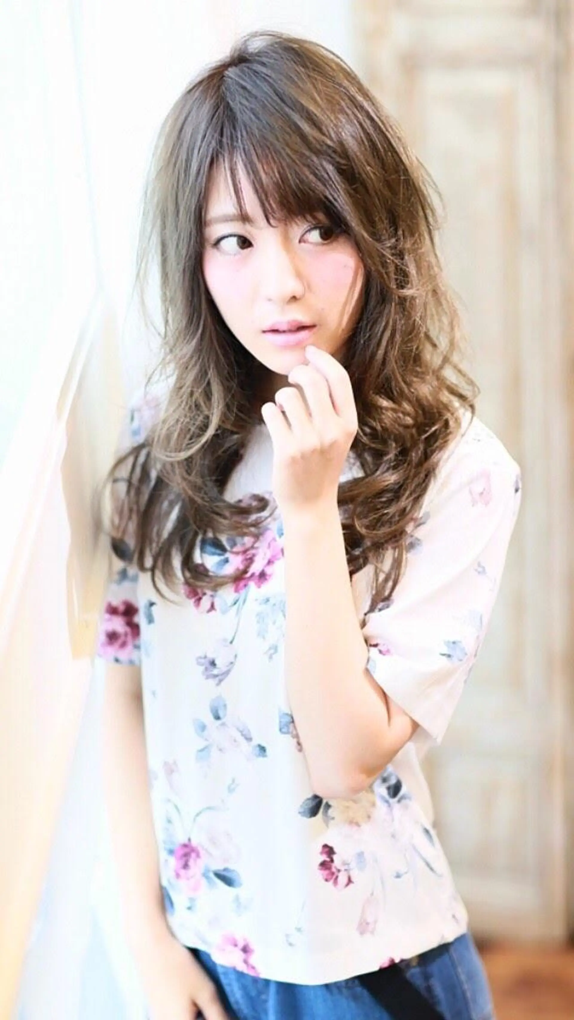 ミディアム カラー 岡本 尚晃のヘアスタイル