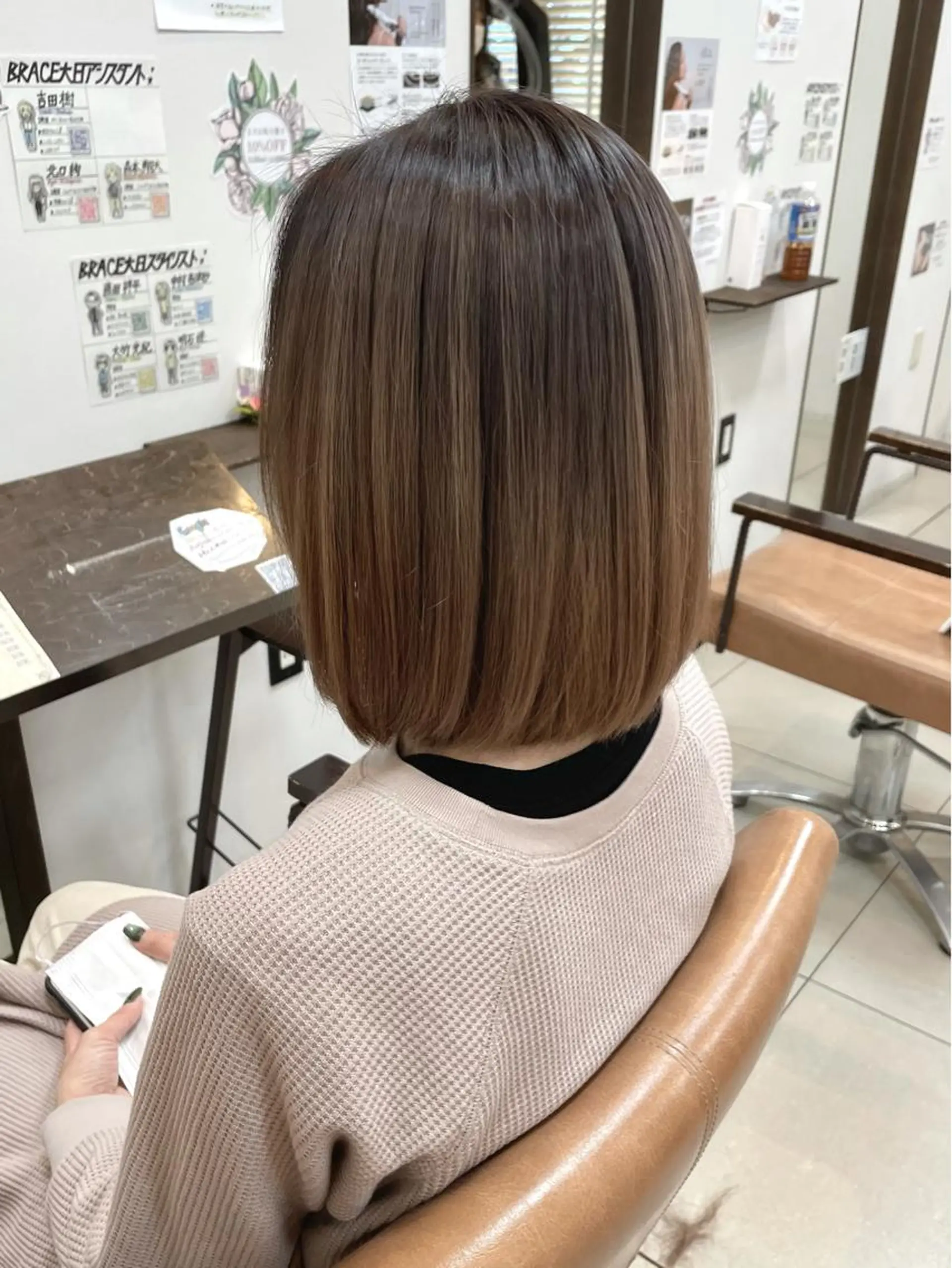 ミディアム カット ヘアカラー 明石遼/ベージュ / ピンクのヘアスタイル