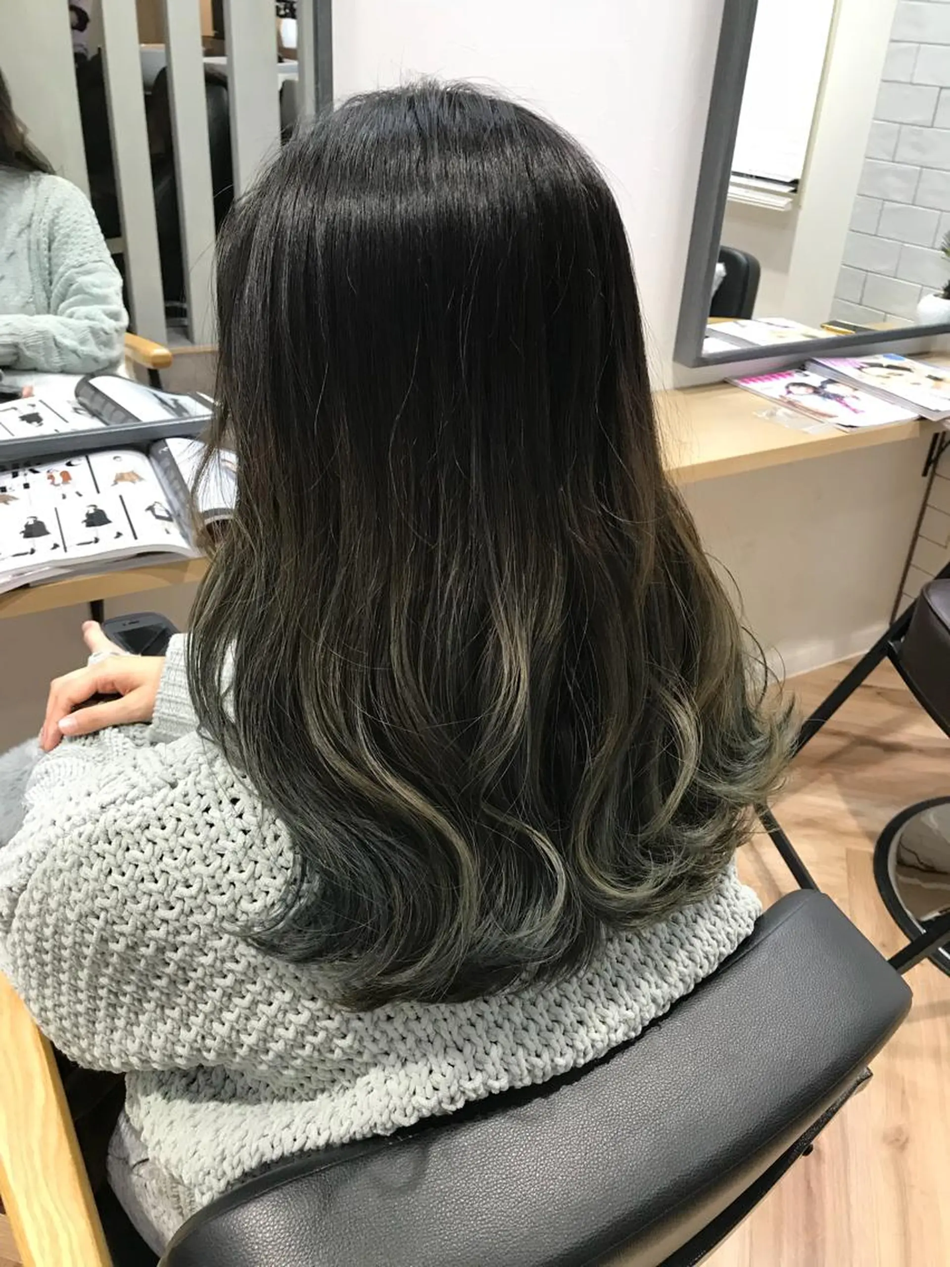 セミロング カラー 原山 直人のヘアスタイル