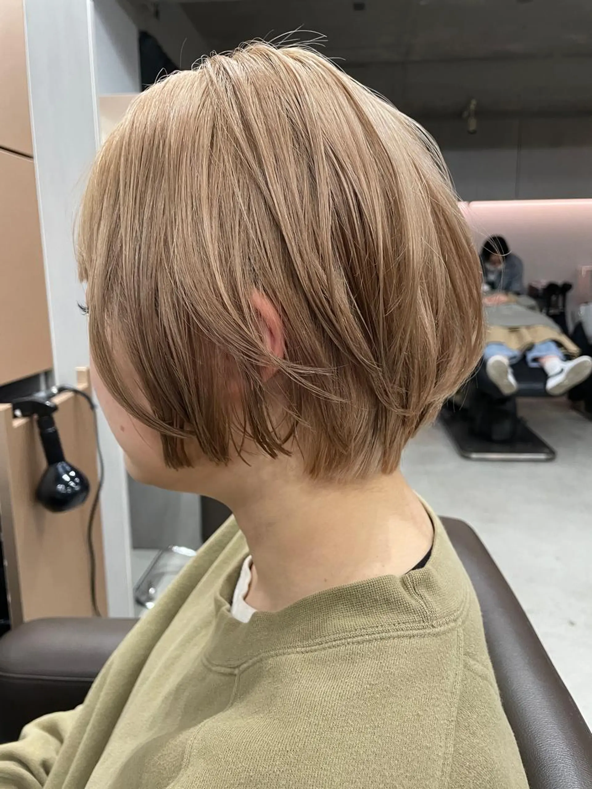 ショート カラー 吉田一輝 外国人パーマのヘアスタイル