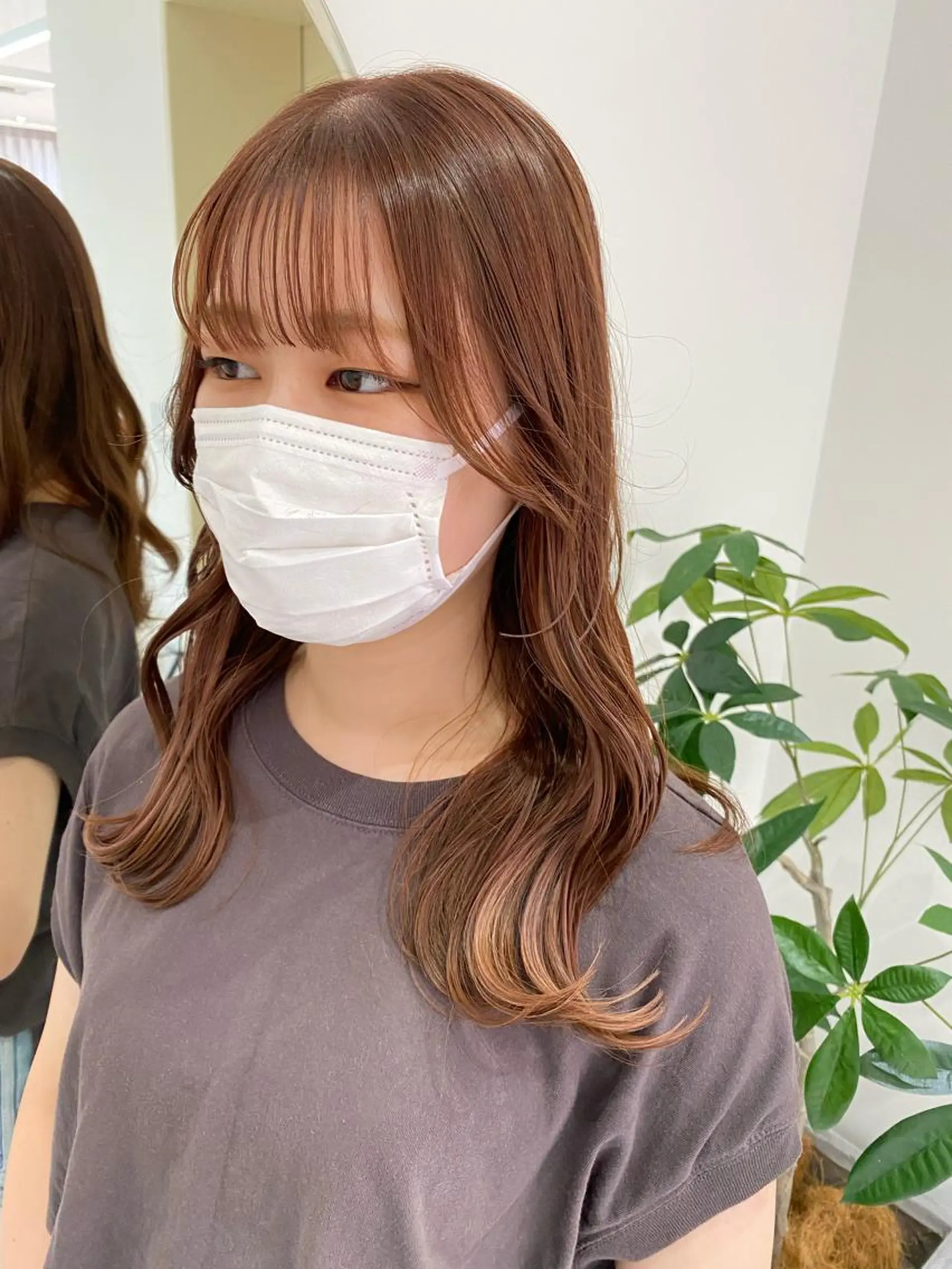 ミディアム カラー 韓国ヘア顔周りカット 艶髪ベージュtamaのヘアスタイル