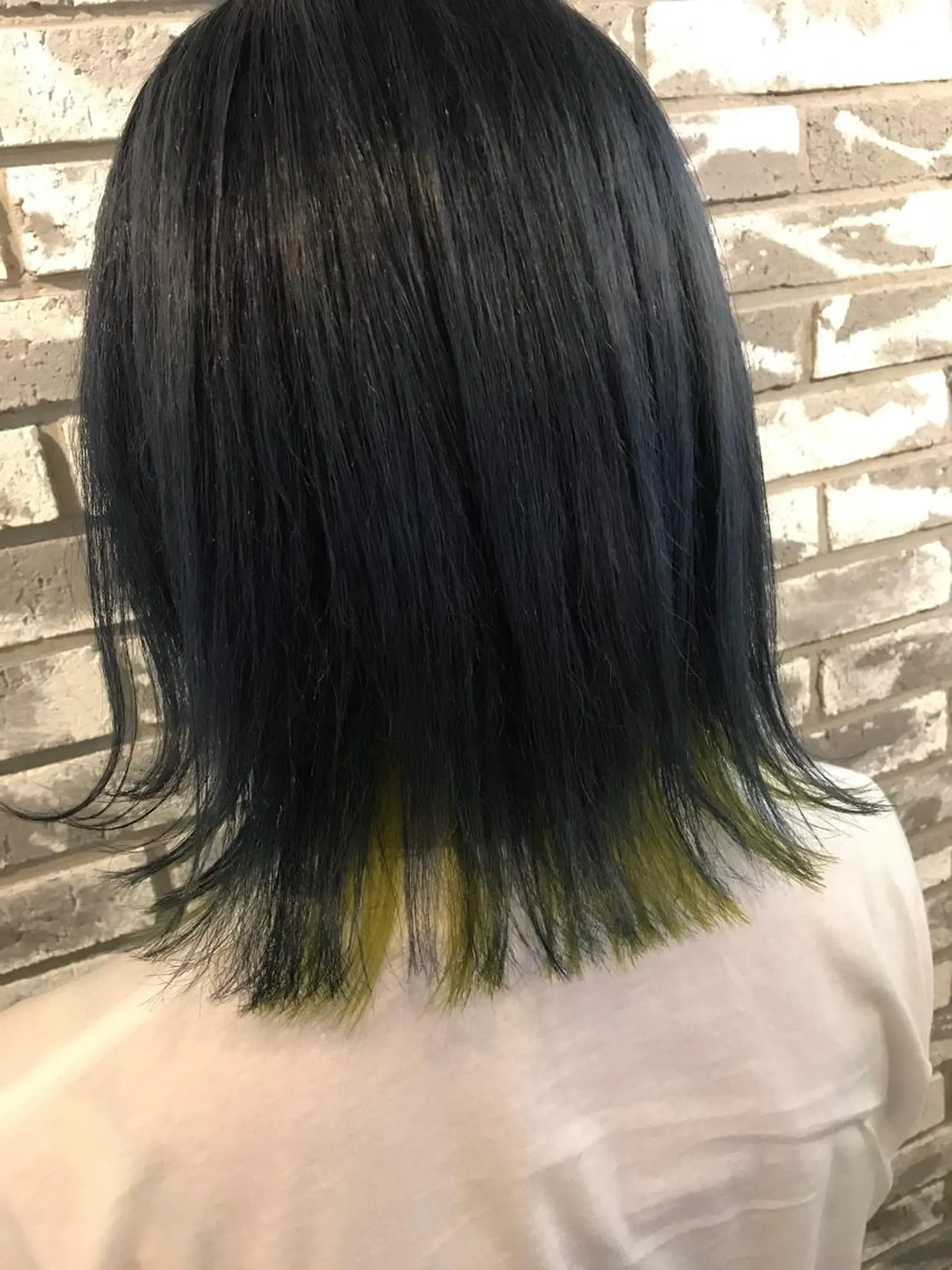 ミディアム カラー ブリーチ ブルーカラー イエローカラー ヘアカラー トリートメント Rina Imaiのヘアスタイル