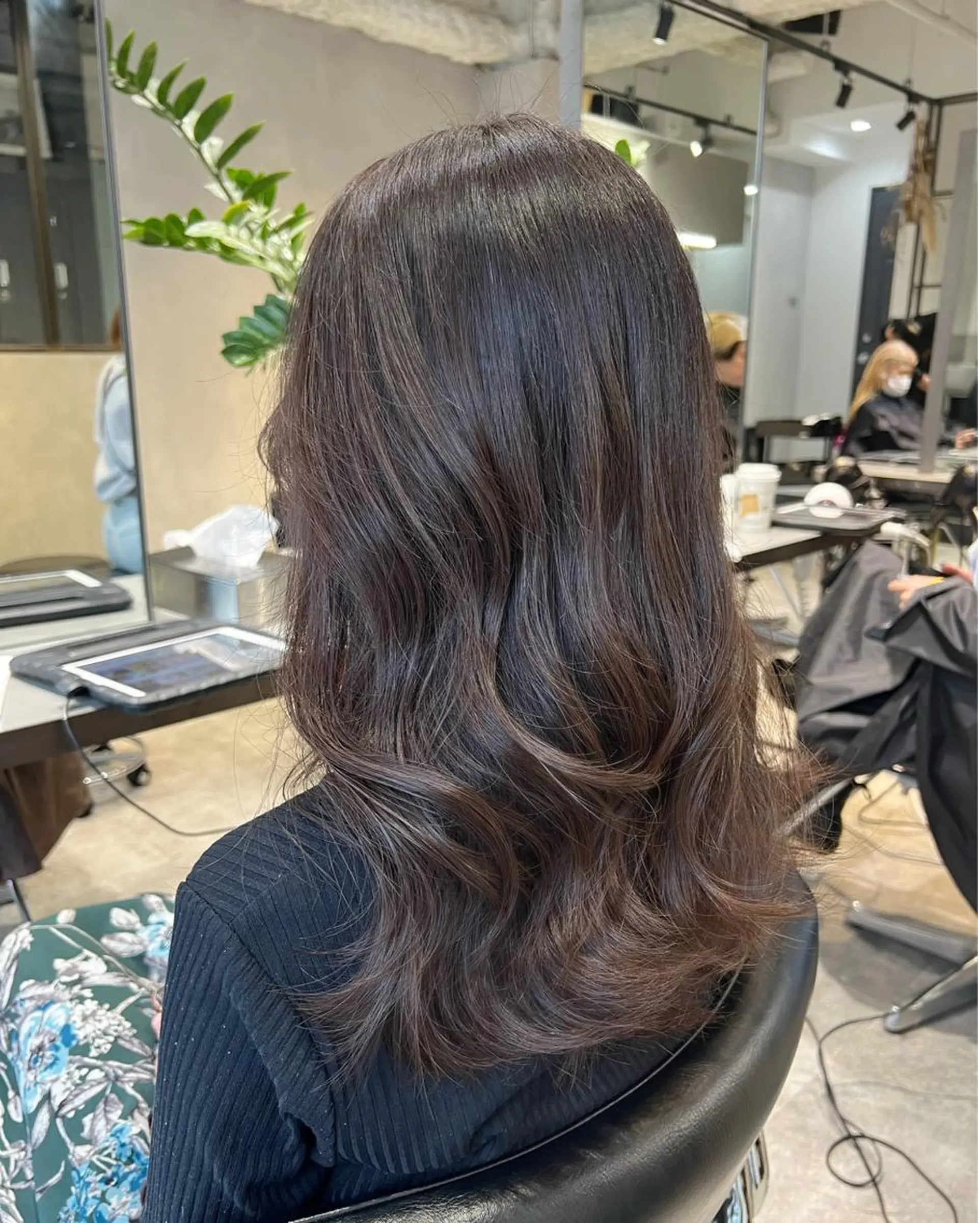 セミロング Miku 🇺🇸のヘアスタイル