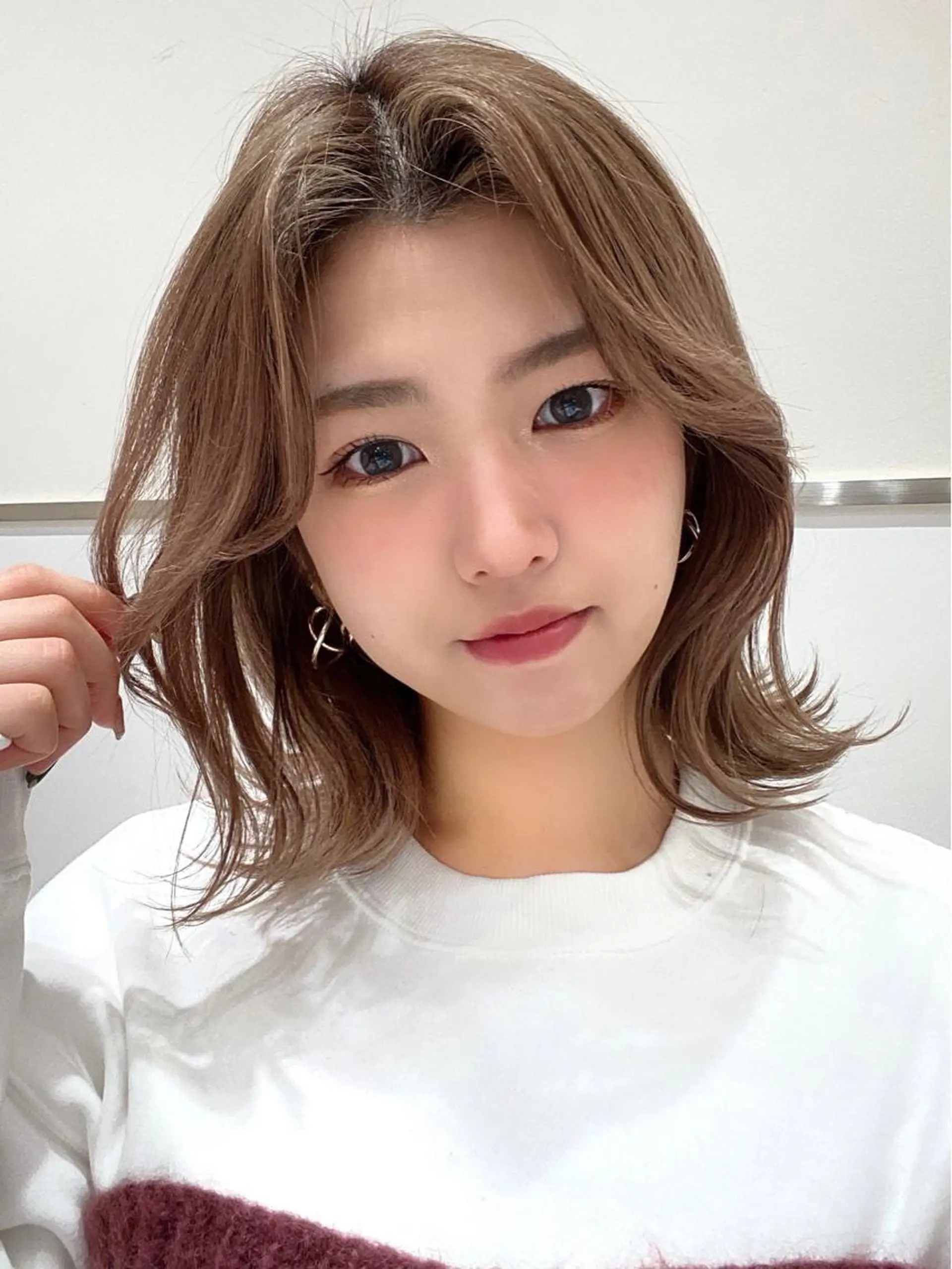 ミディアム カラー パーマ ヘアアレンジ 切りっぱなしボブ ブリーチ 透明感カラー グレージュ ブリーチなしカラー 小野寺瑞希 /最小顔カットのヘアスタイル