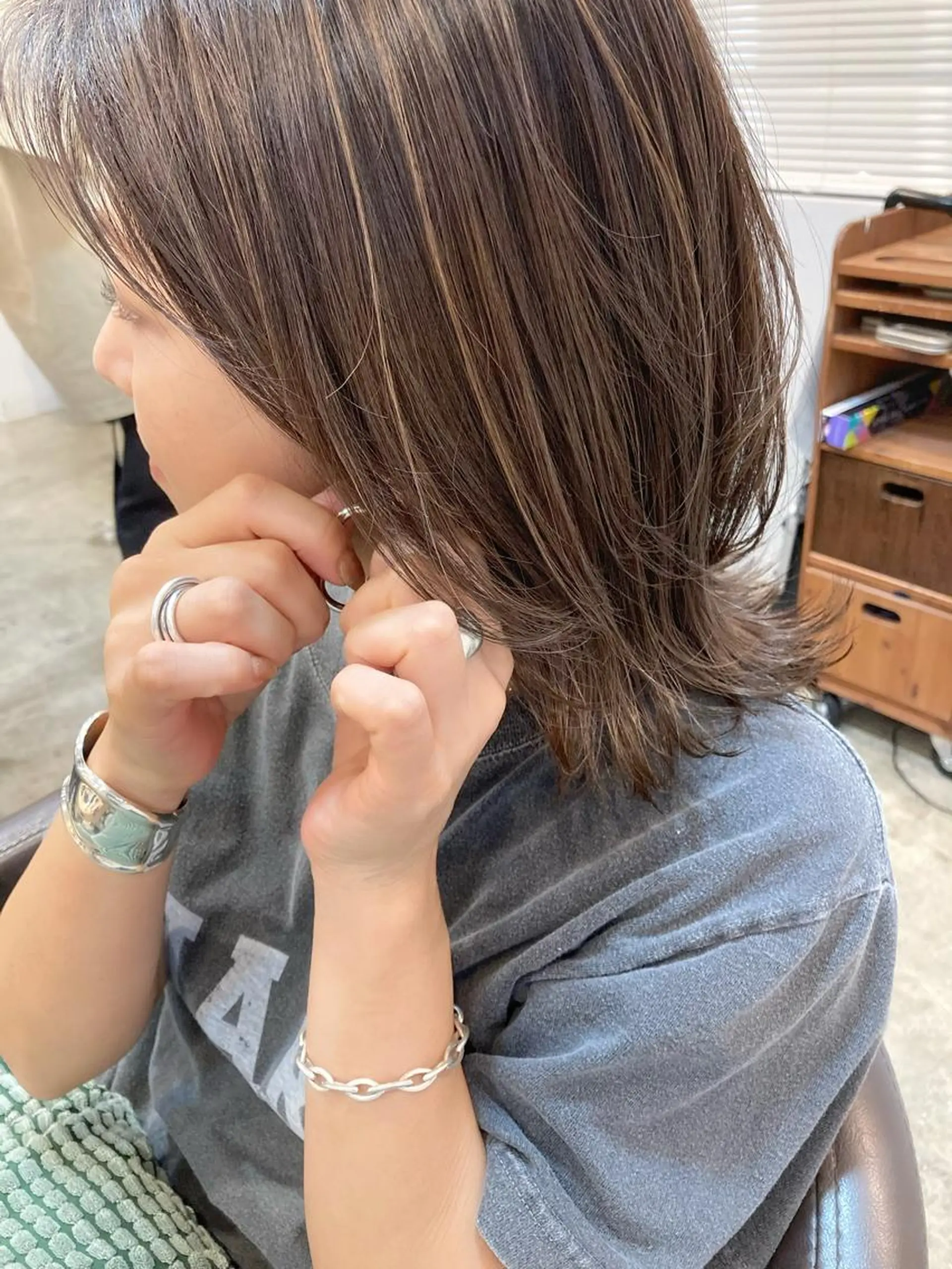 ミディアム カラー ベージュカラー 透明感カラー ハイライトカラー ボブ ハイライト カット ヘアカラー カラーリスト菅野 竜矢🌈のヘアスタイル