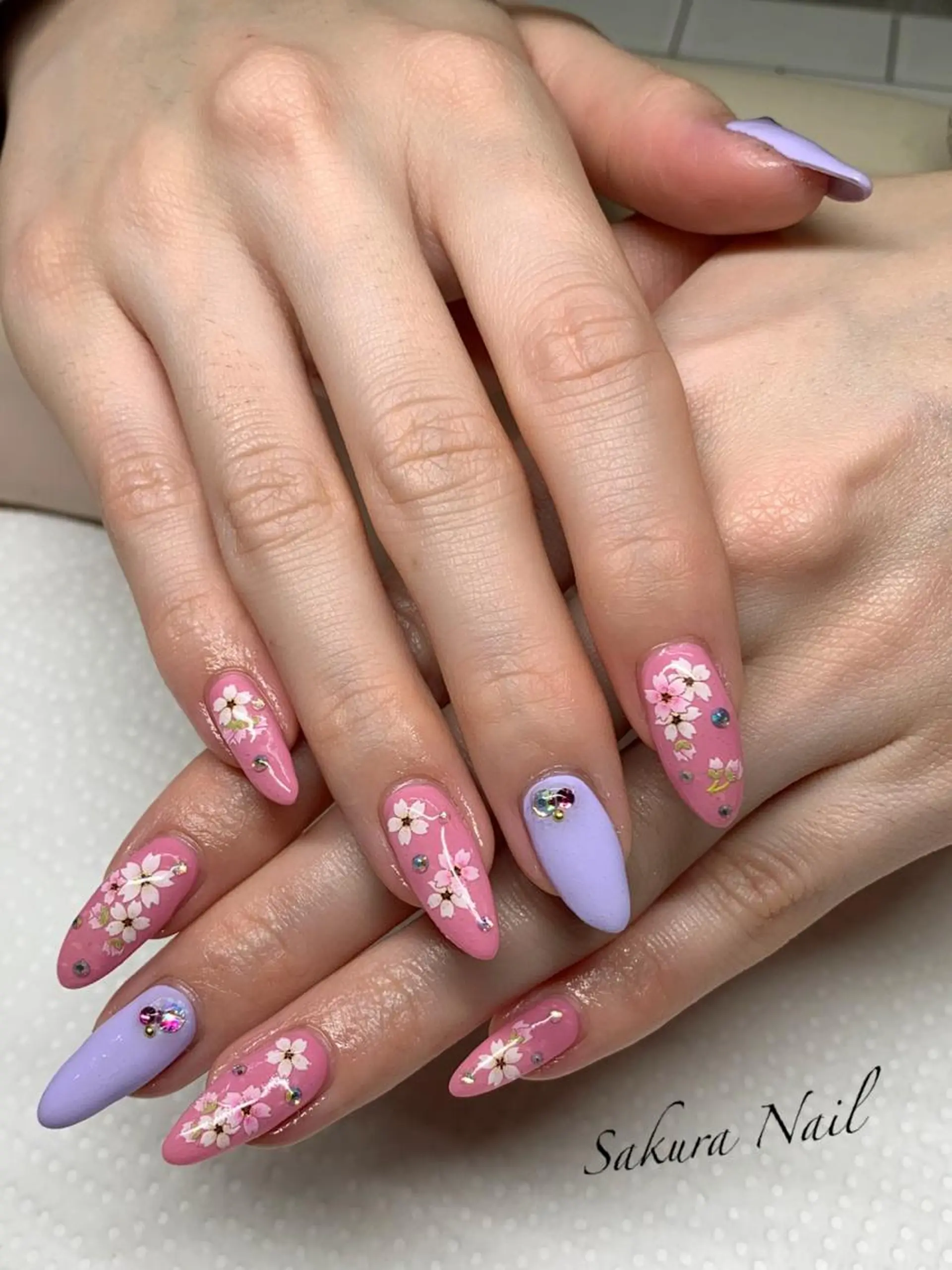 ロング ハンドネイル Sakura NaiLのネイルデザイン