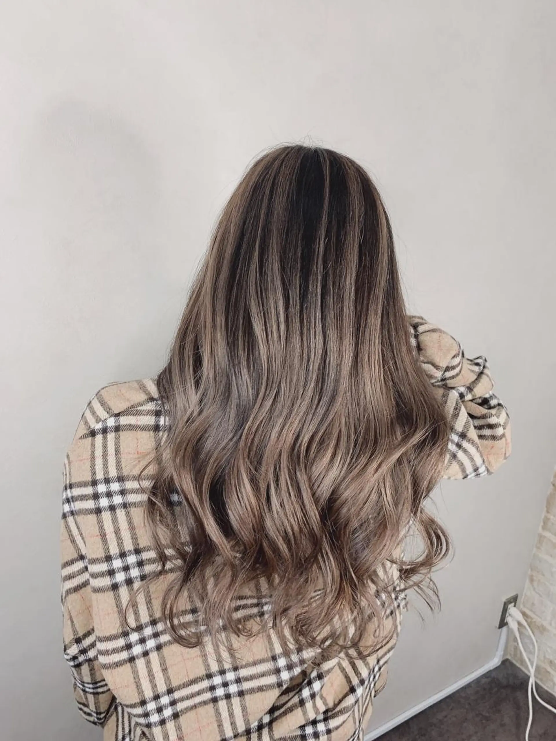 ロング カラー バレイヤージュ ブリーチ レイヤーカット ヘアカラー トリートメント 🌿本厚木代表 HIROKI🌿のヘアスタイル