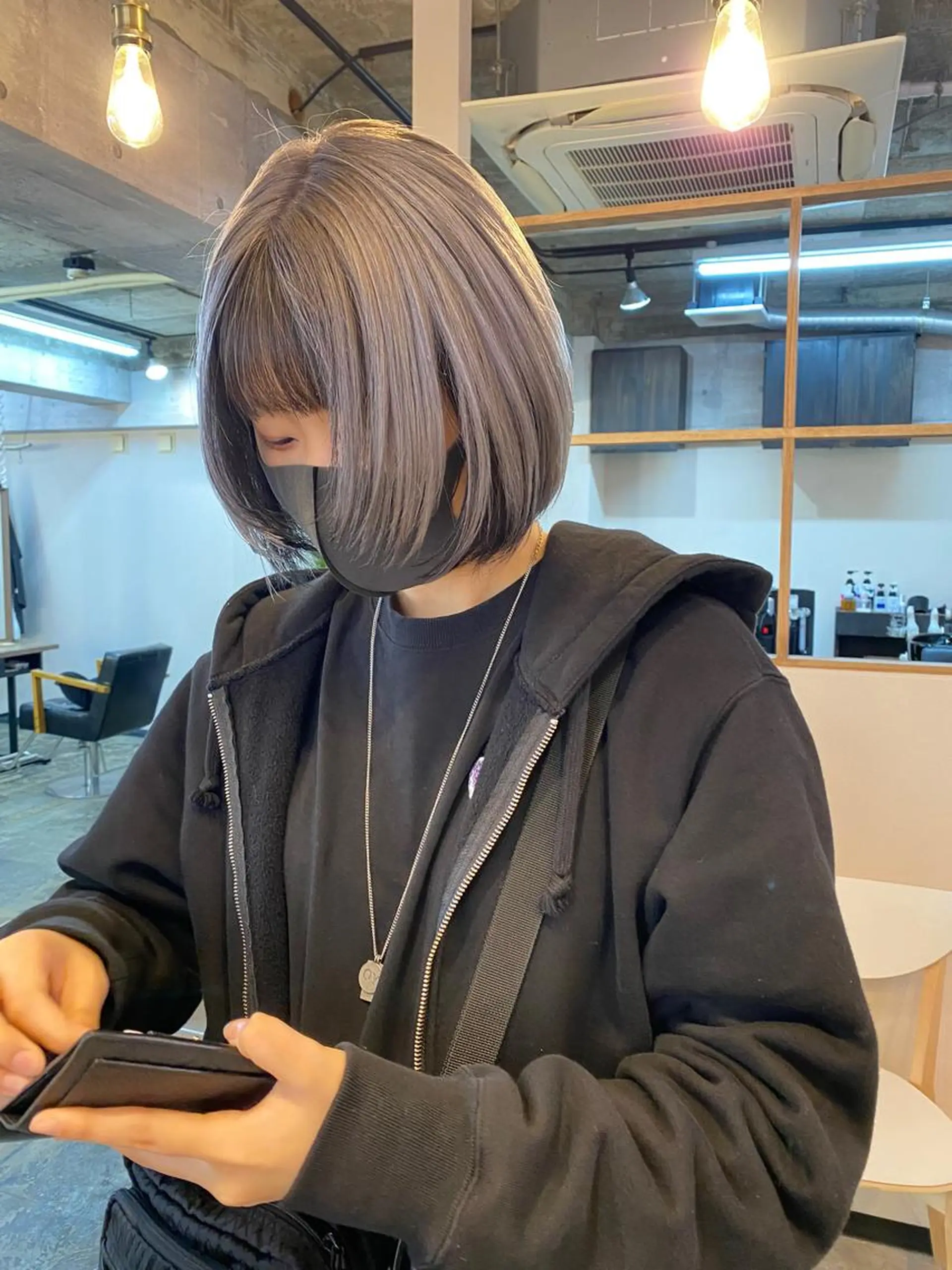 ミディアム DopeLIT モデル募集中のヘアスタイル