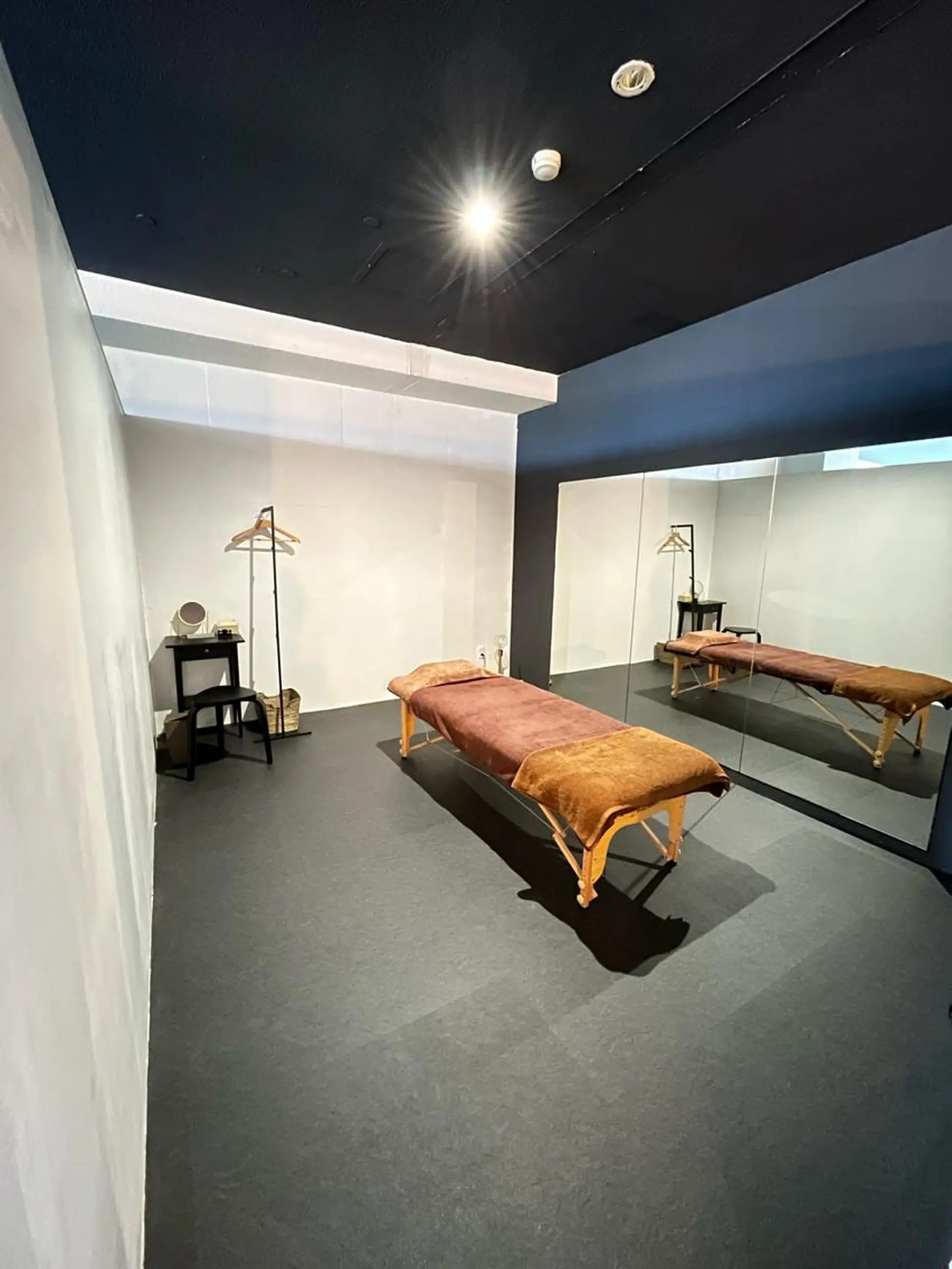 ショート パーマ ネイル THE   CONDITIONING所属・THECONDITI ONINGのエステ・リラクイメージ