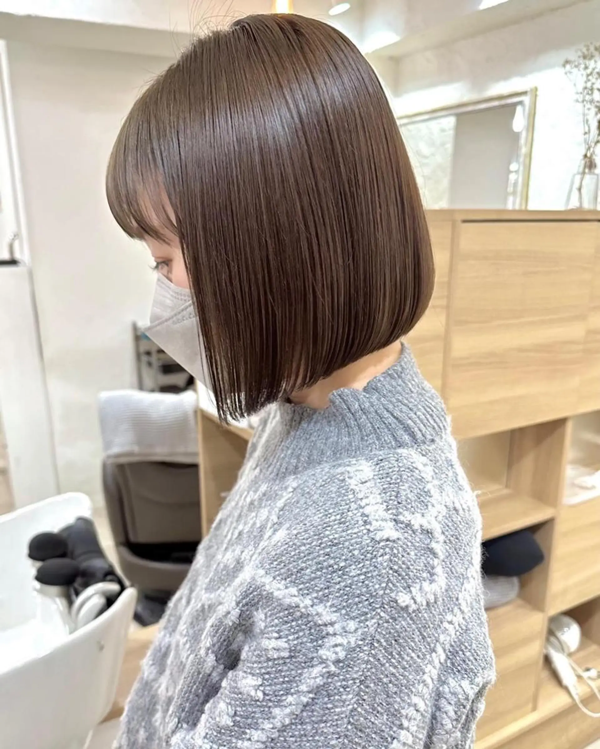 ショート カラー パーマ 切りっぱなしボブ 前下がりボブ ショートボブ 黒髪 イヤリングカラー 銀座No.1髪質改善 縮毛矯正/本木のヘアスタイル