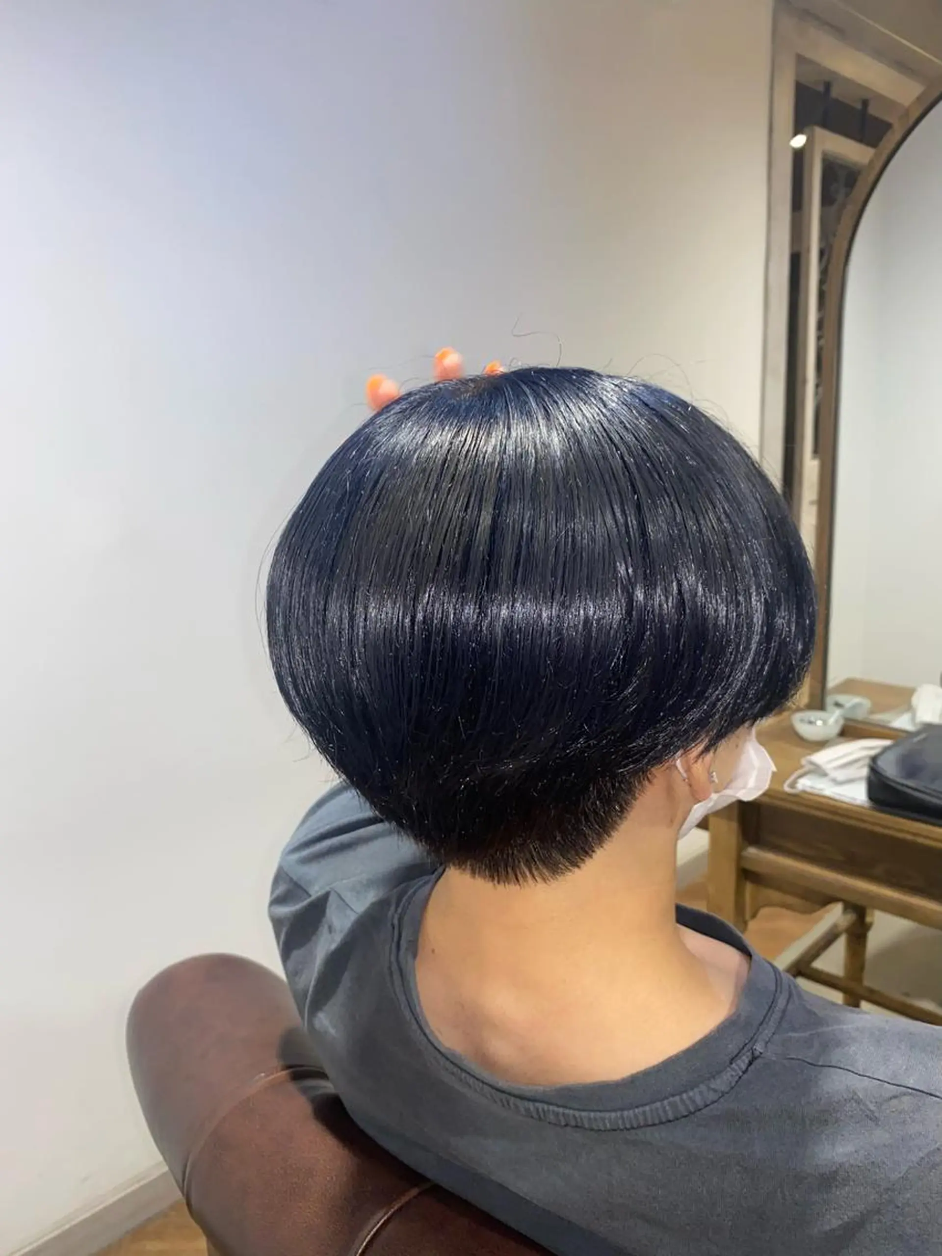 ショート カラー 黒髪 ネイビーカラー 馬渕 拓海のヘアスタイル