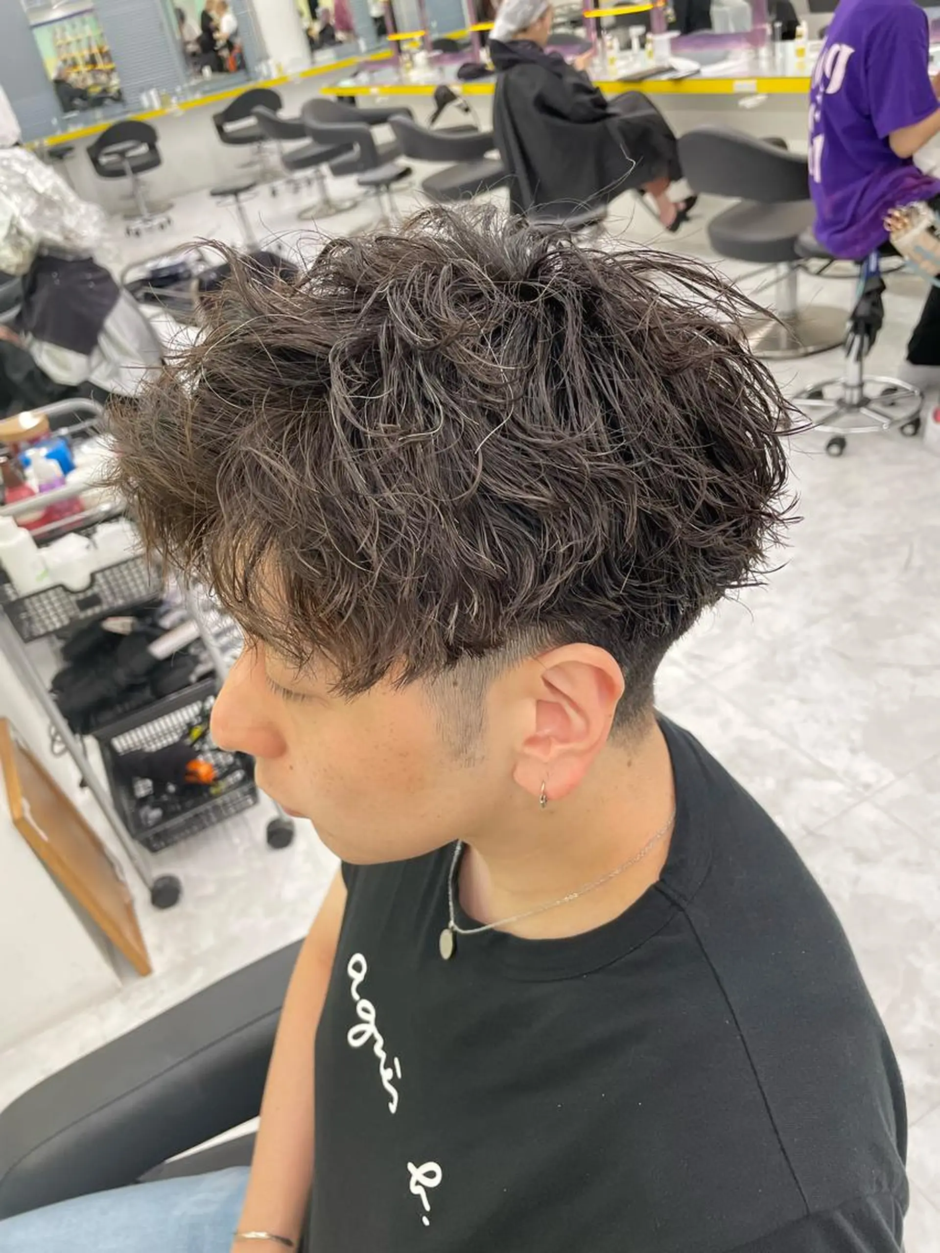 ショート パーマ ヘアアレンジ メンズ メンズパーマ カット パーマ トリートメント ヘッドスパ ヘアセット 顔まわりカット の達人のヘアスタイル