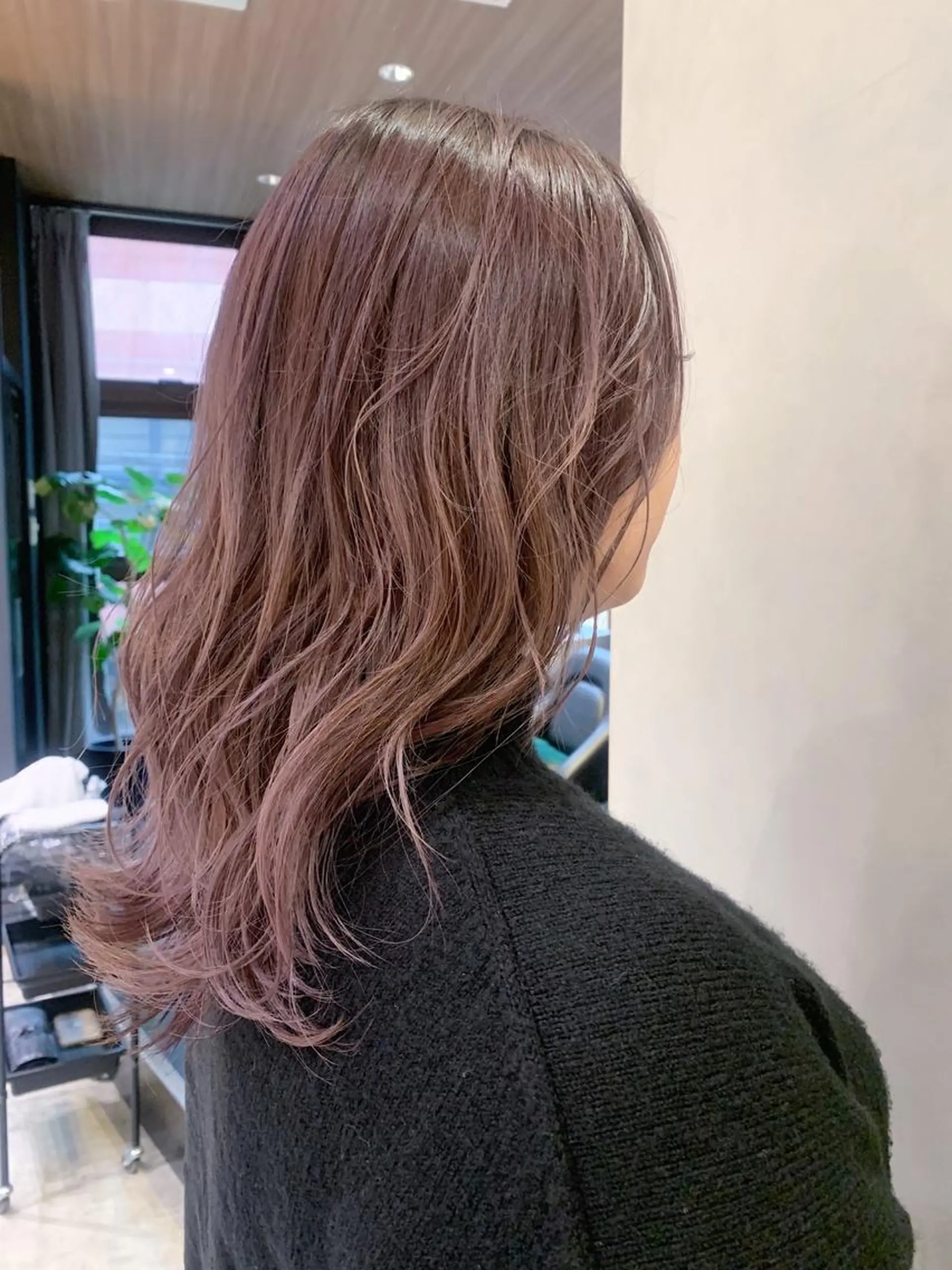 セミロング パープルカラー ヘアカラー トリートメント 城　健太郎 💎ハイトーンのヘアスタイル