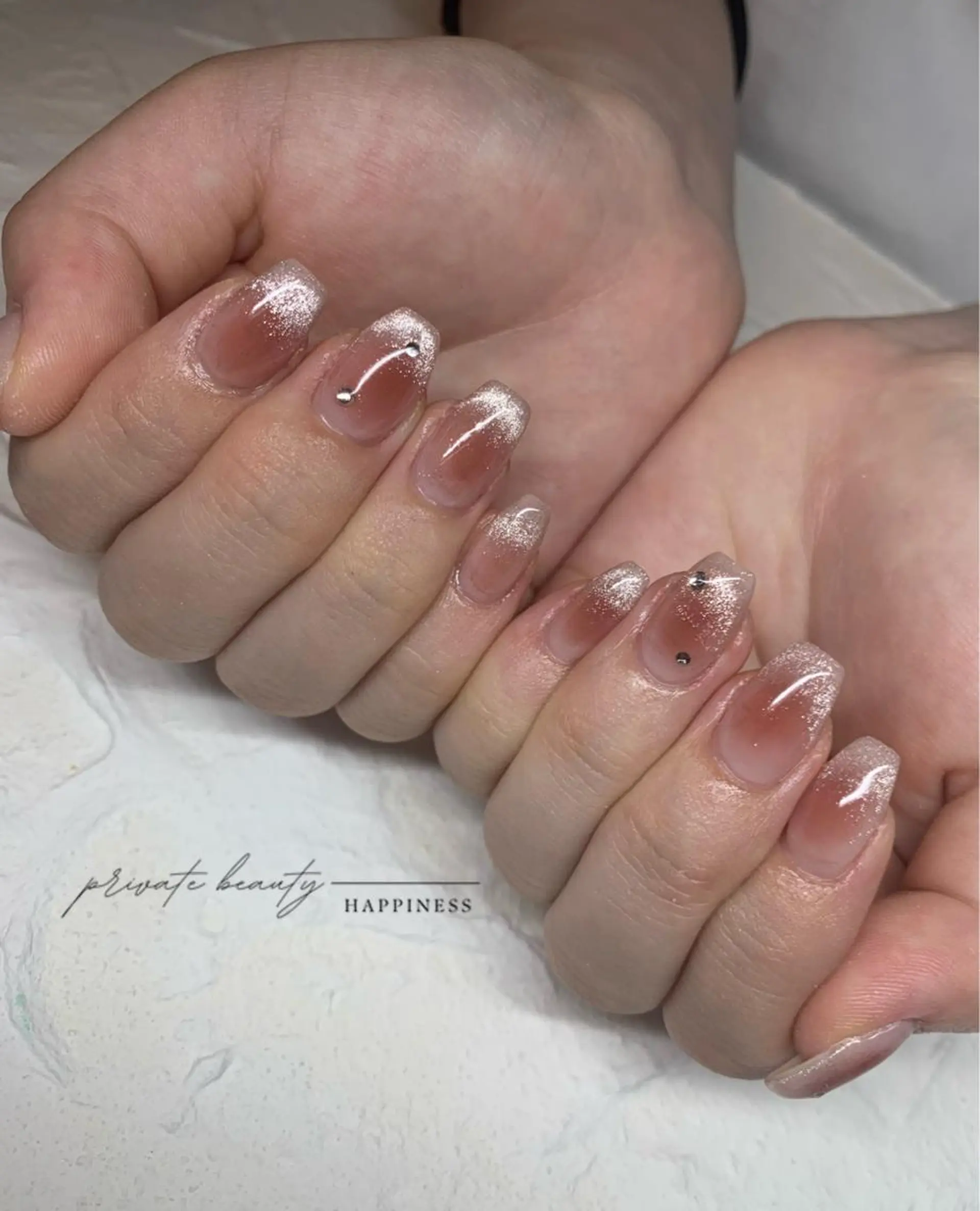 ネイル ジェルネイル グラデーション ロングネイル マグネットネイル スカルプネイル happiness nailのネイルデザイン