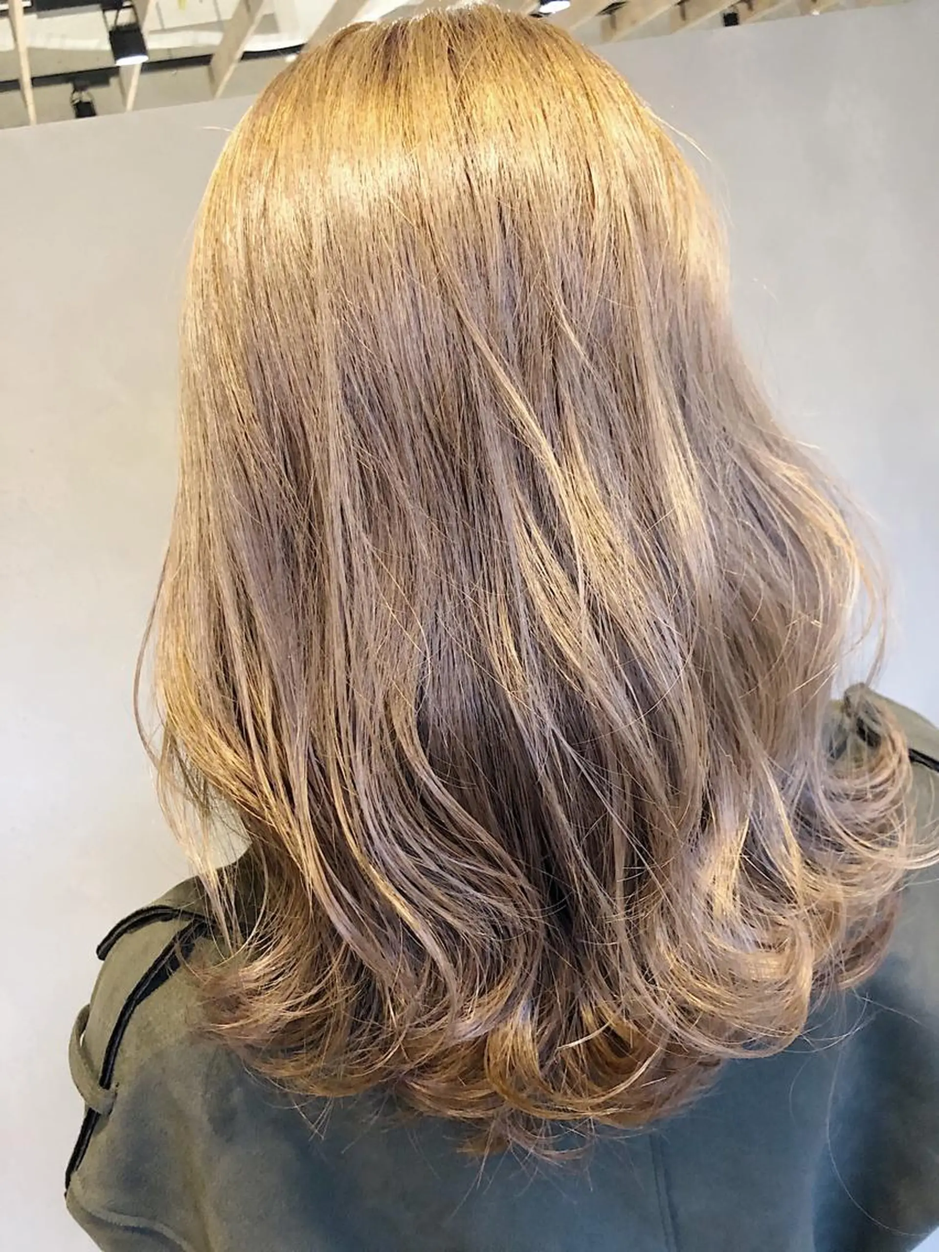 ミディアム カラー ヘアカラー トリートメント LA KING GINZA TOKYO所属・🧡ショートの達人 🧡SHOのヘアスタイル