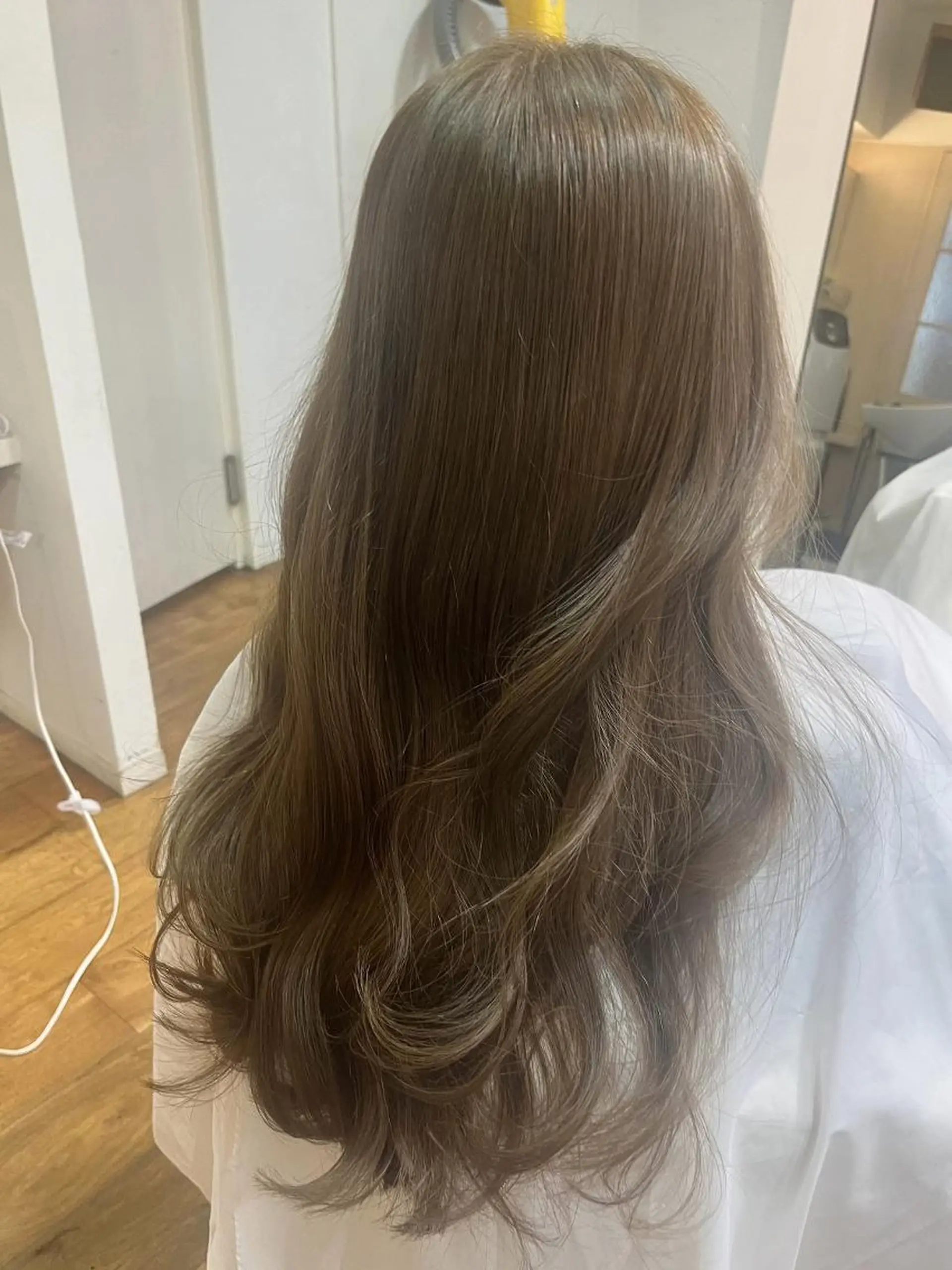 カラー ブリーチ 透明感カラー ブリーチなしカラー CHELSEA 表参道のヘアスタイル