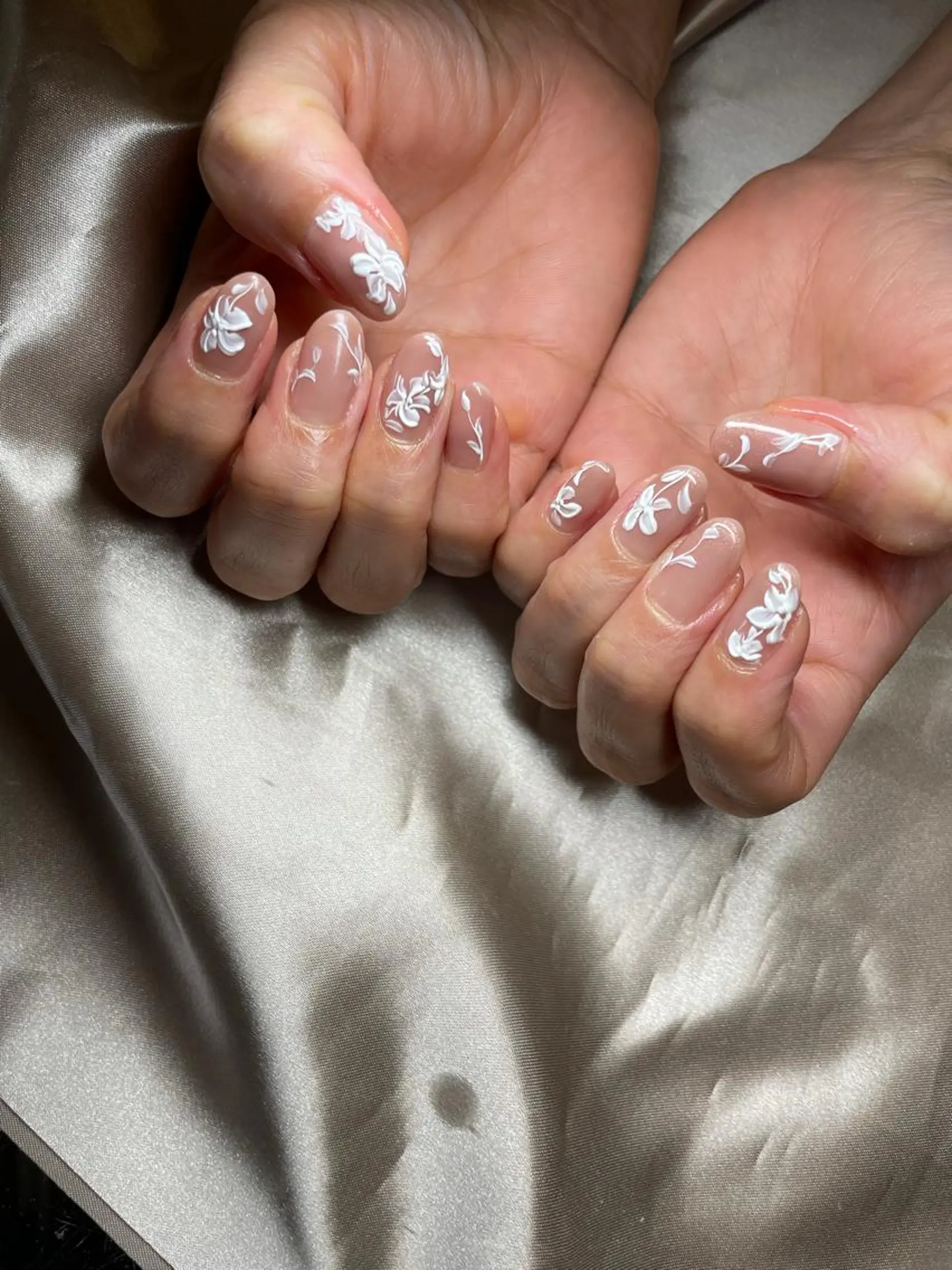 セミロング カラー パーマ ヘアアレンジ キッズ ネイル マツエク・マツパ フラワーネイル nail&eye Aoのマツエク・マツパデザイン